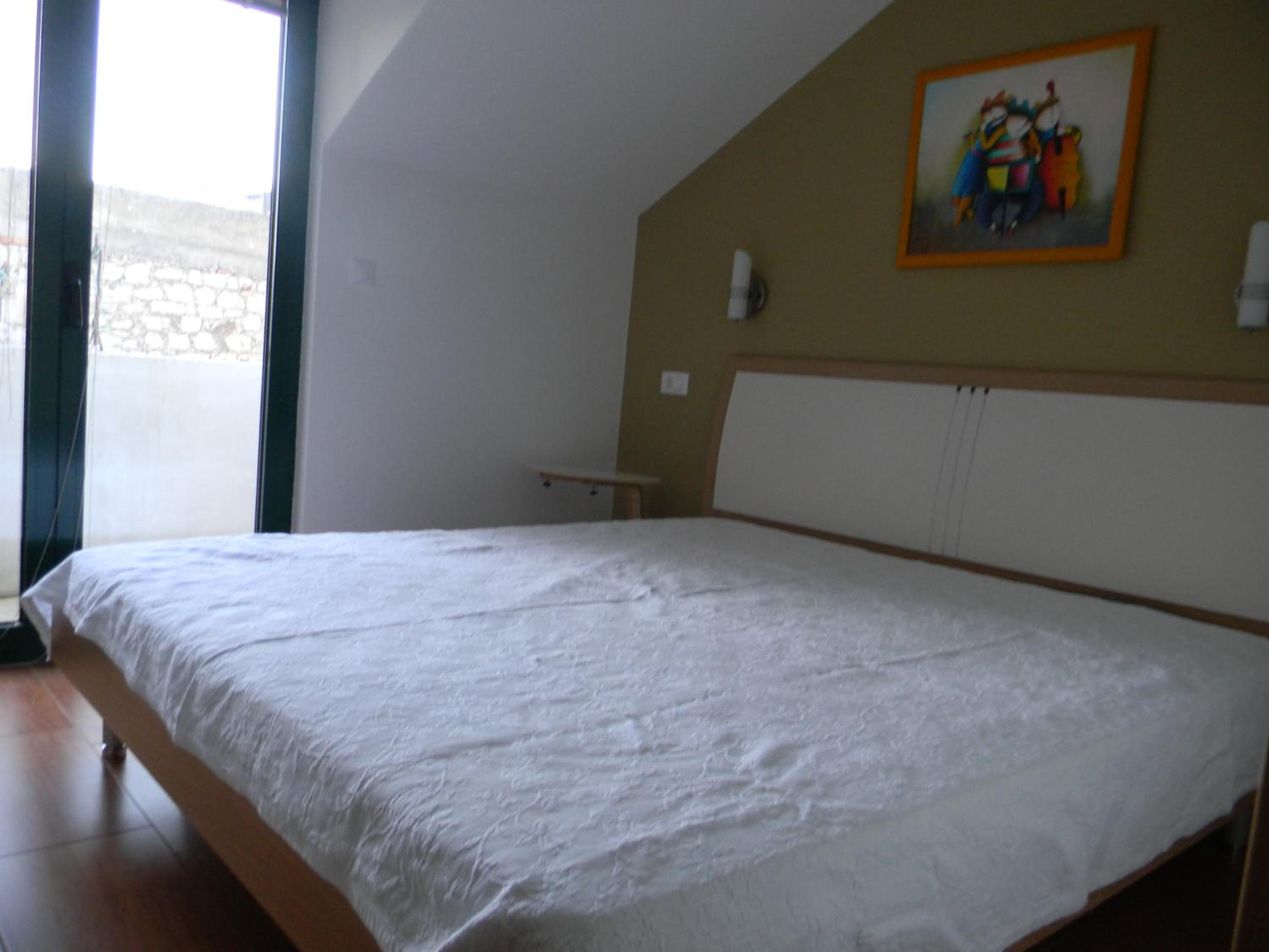 One-Bedroom Apartment with Balcony