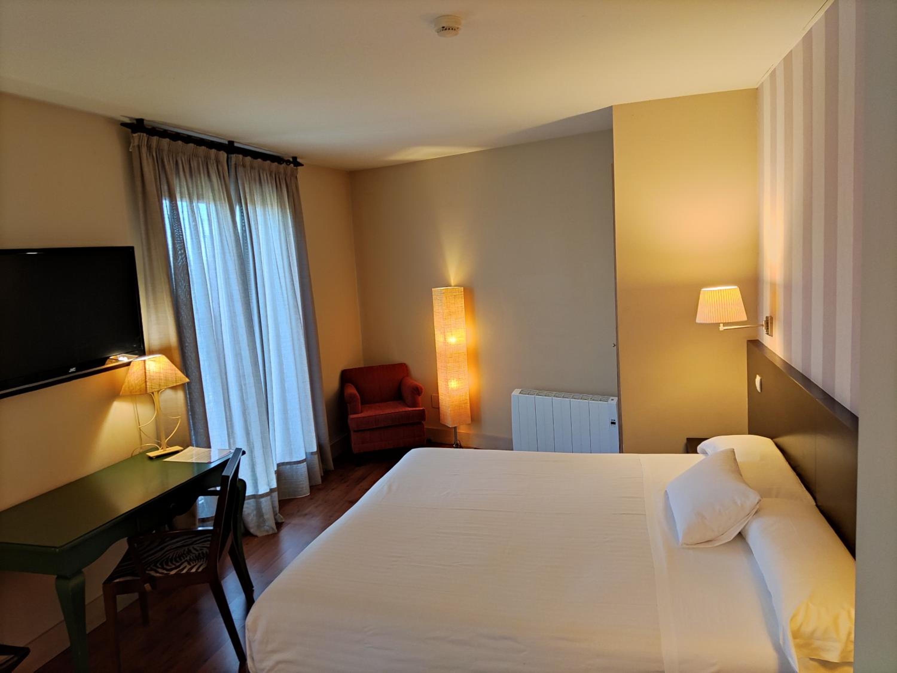 Superior Double Room with Spa Bath