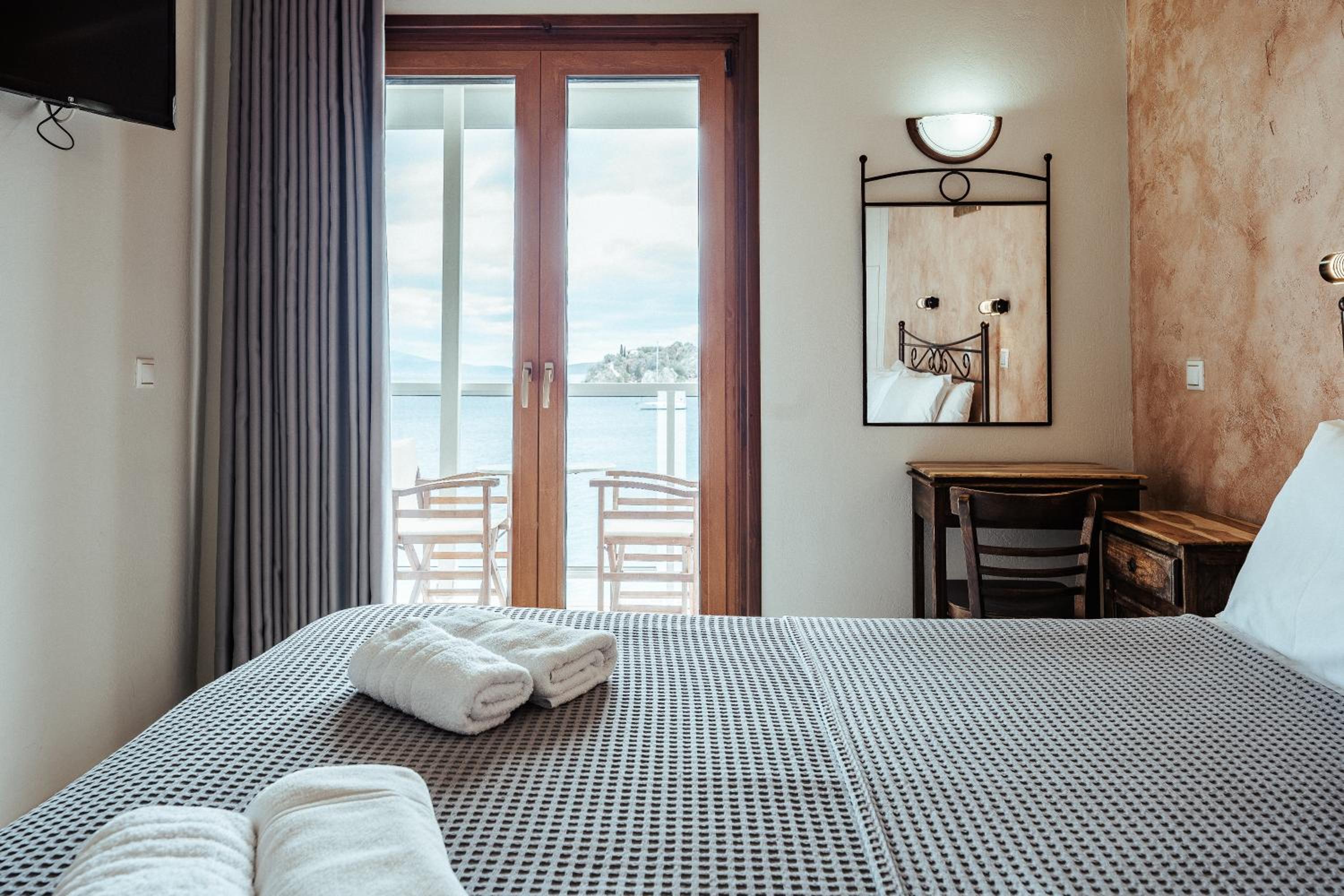 Double Studio with Balcony and Sea view - Photo 5