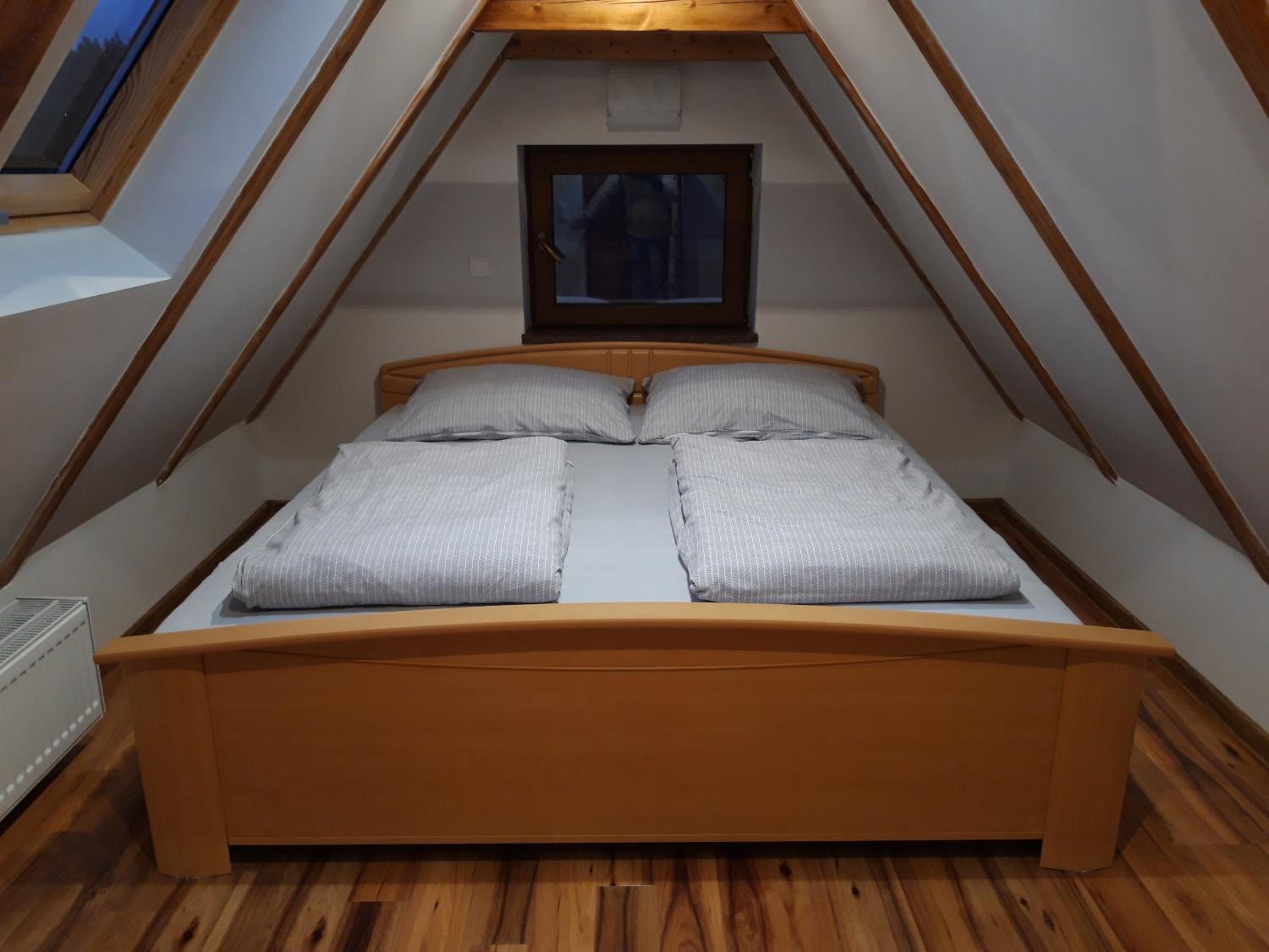 Apartment - Split Level - Photo 11
