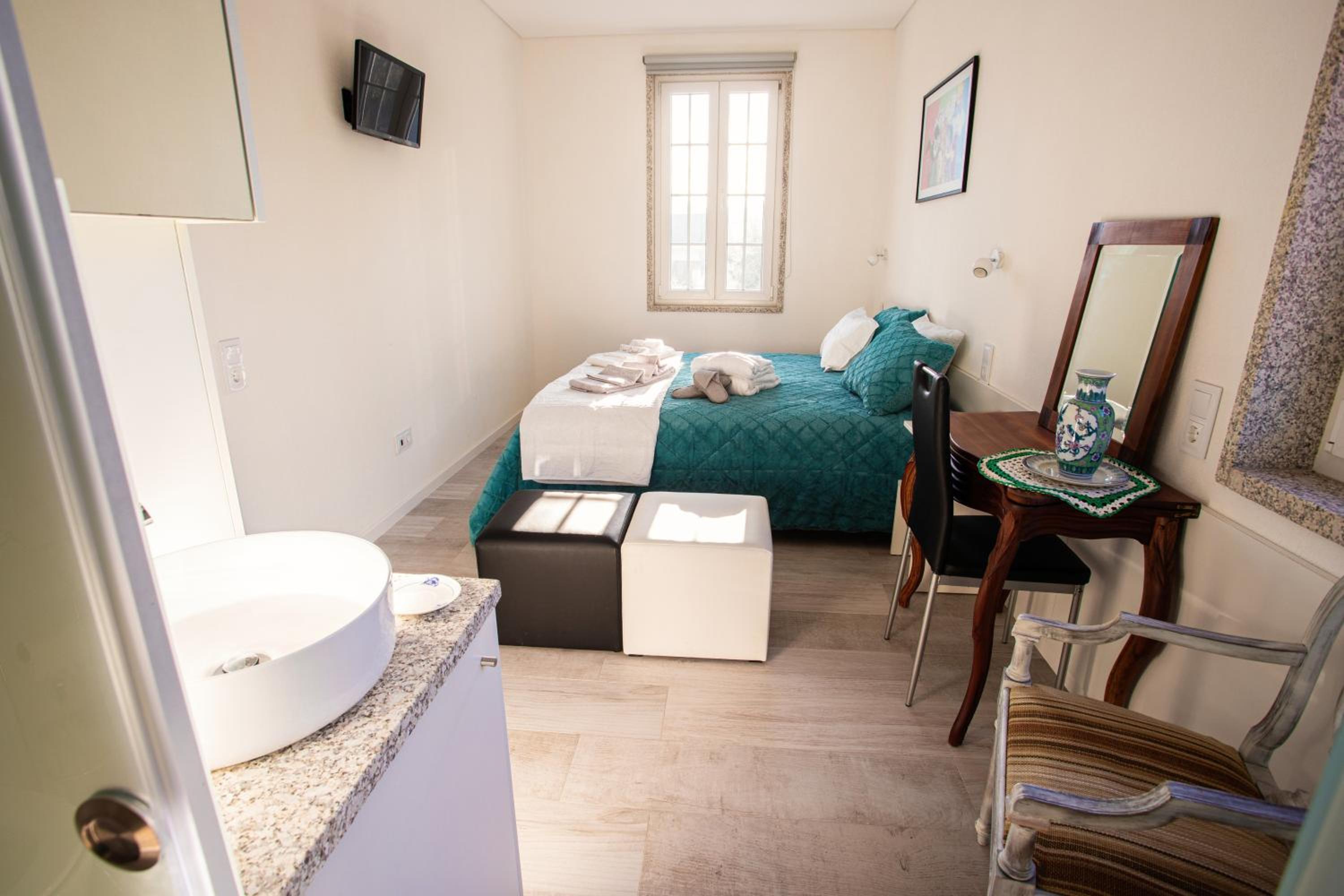 Suite with Garden View photo 2