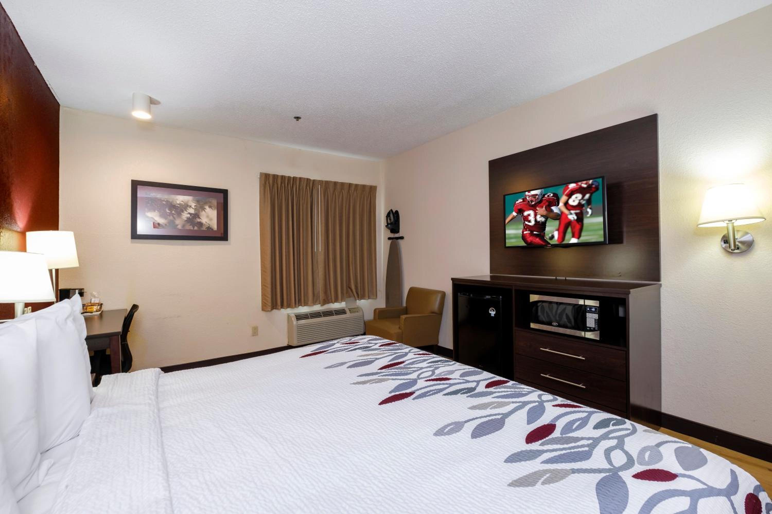 Superior King Room Non-Smoking  - Photo 4