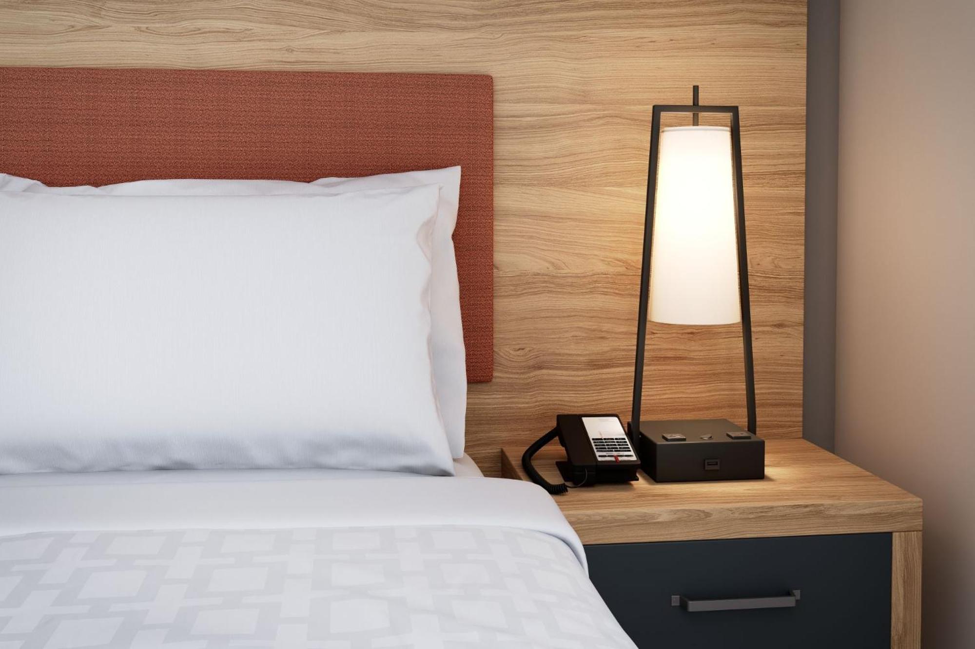 Studio Suite with King Bed - Non-Smoking photo 1