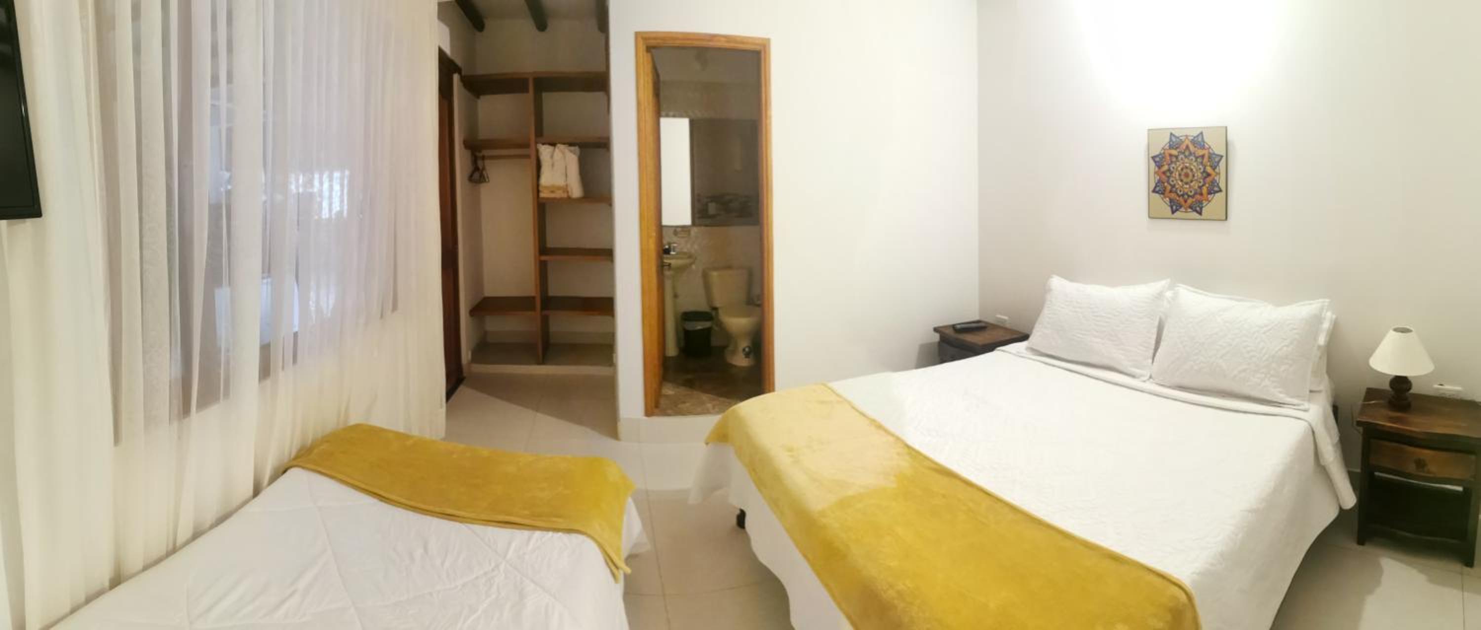 Triple Room with Private Bathroom photo 2