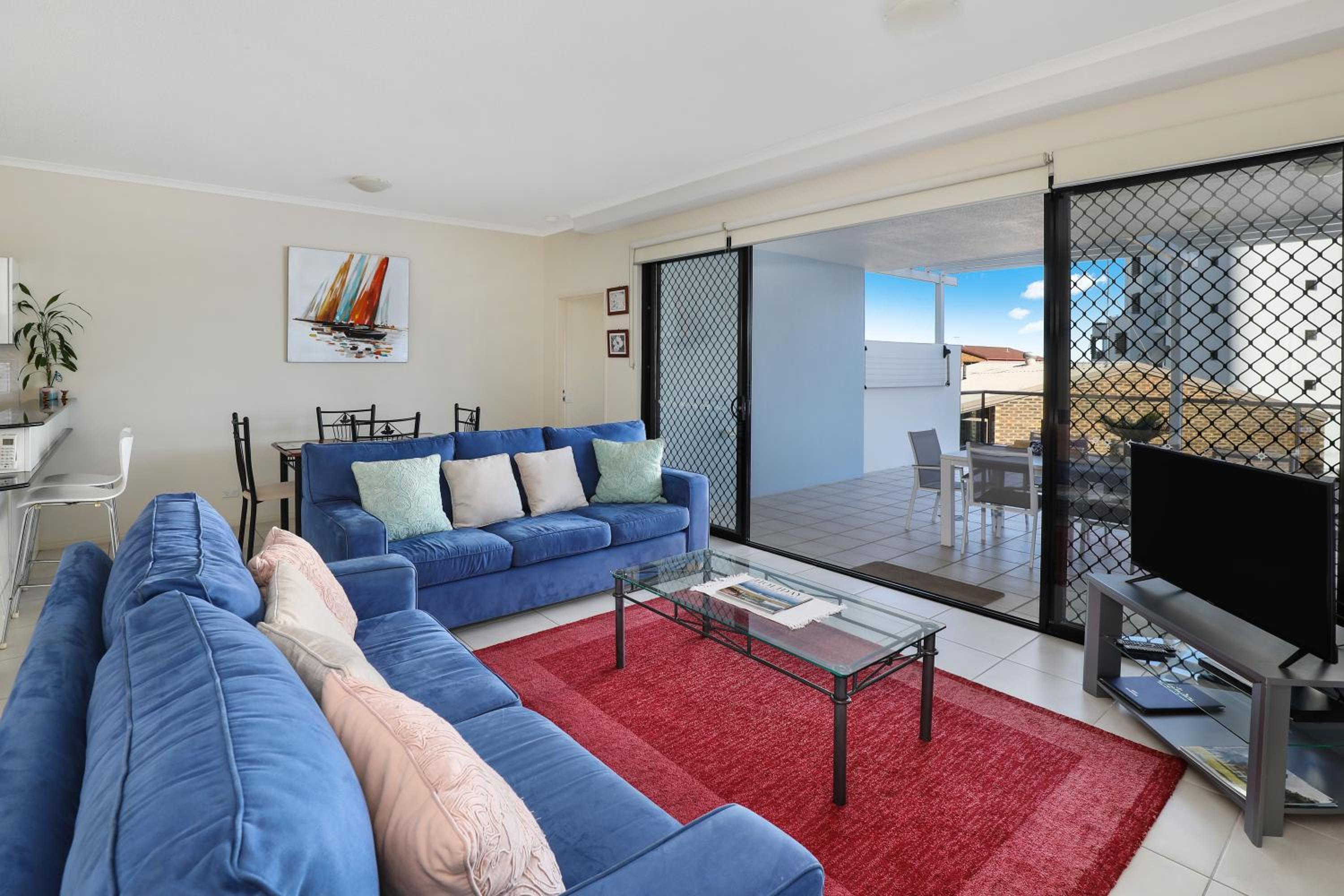 Two-Bedroom Apartment with Garden View photo 3