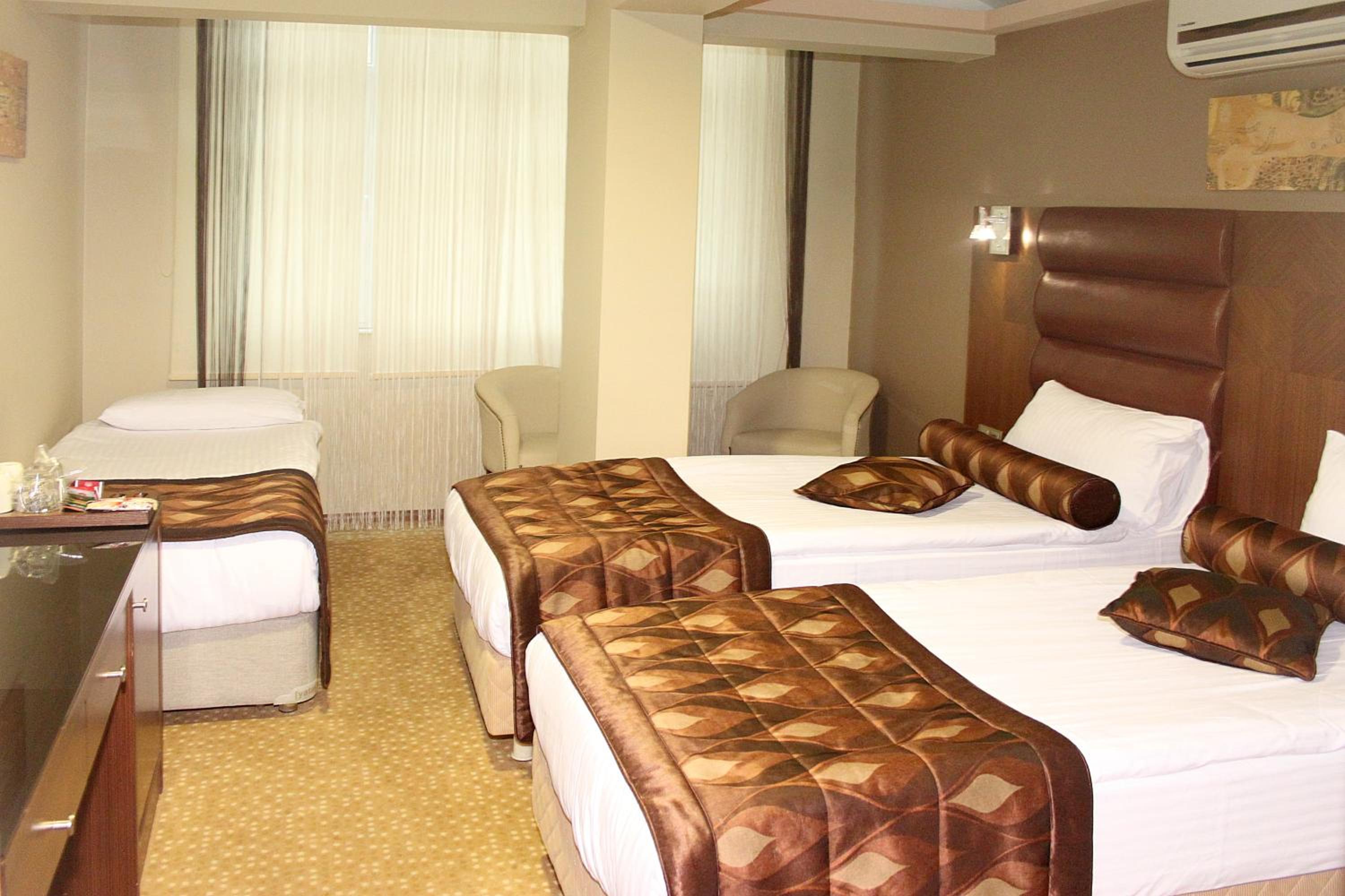 Standard Triple Room photo 1