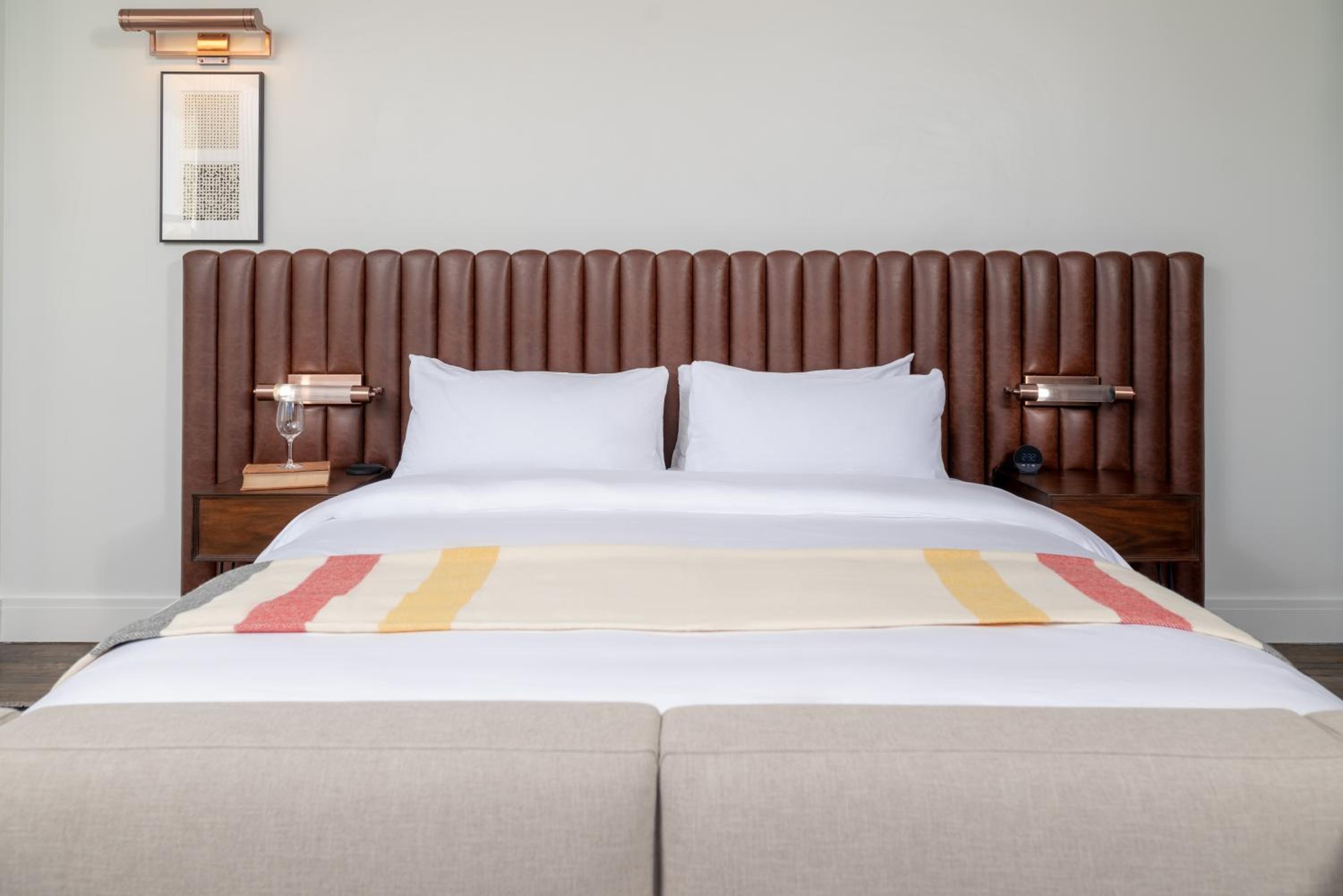 Signature King Room With City View  - Photo 13