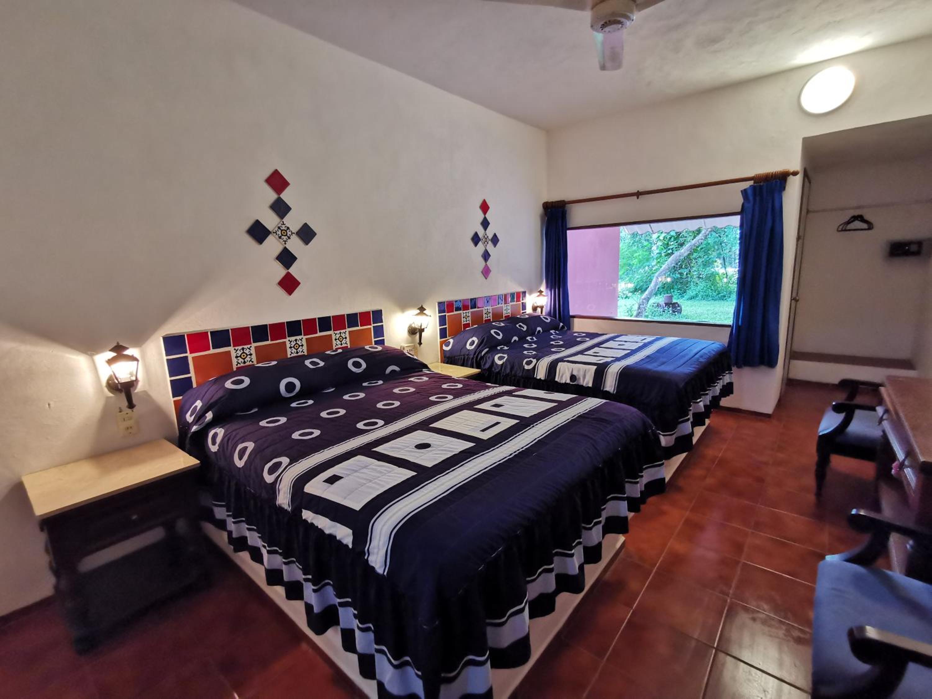 Double Room - Photo 8