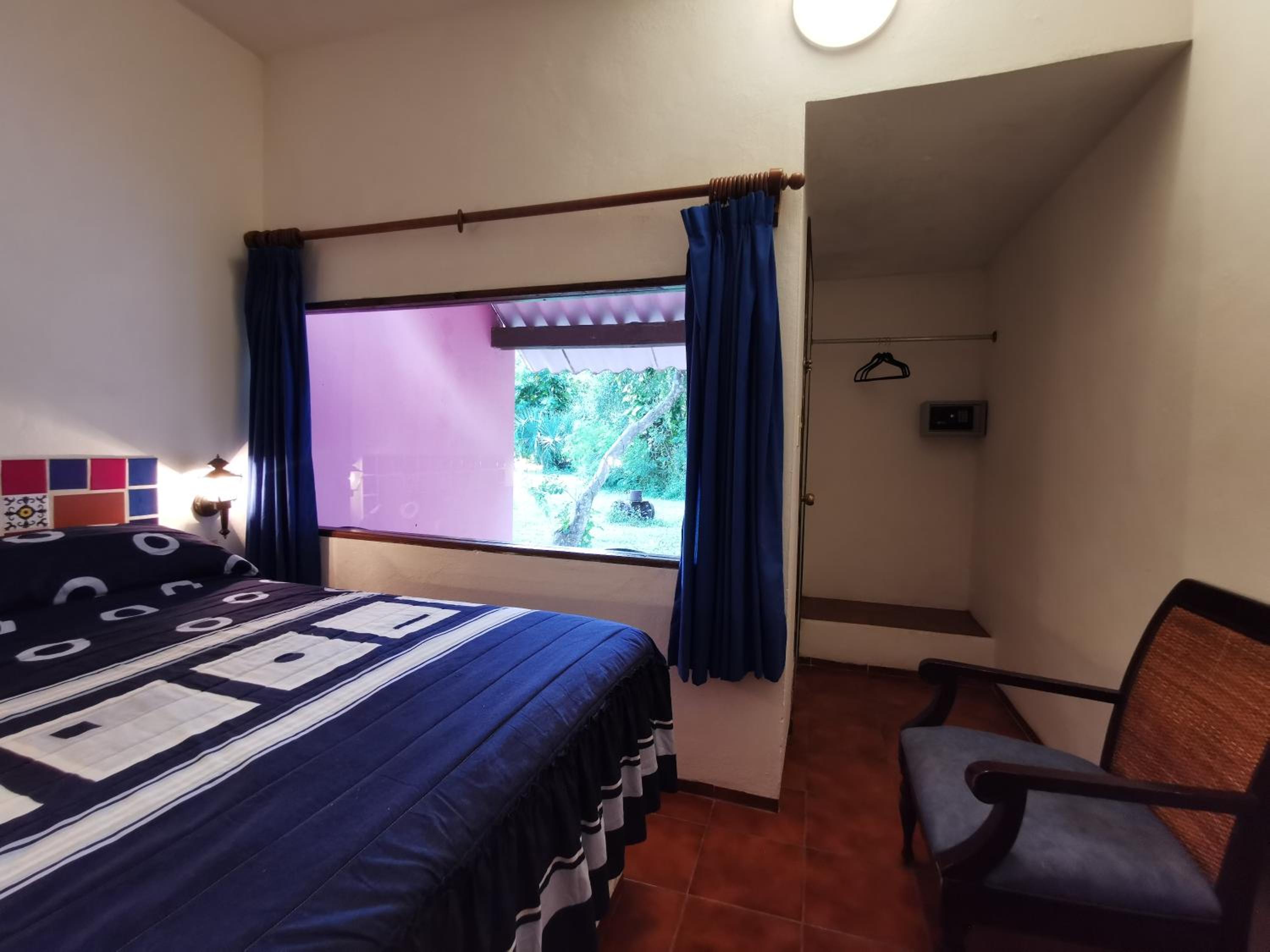 Double Room - Photo 13