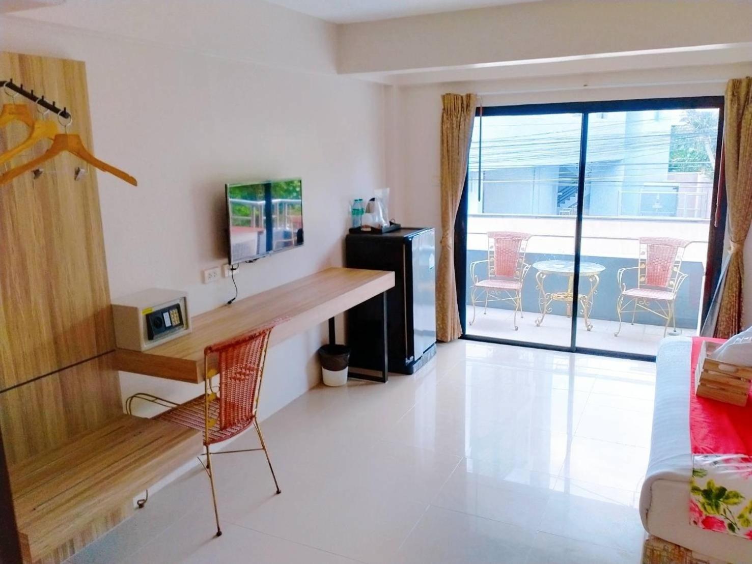 Small Double Room - Photo 2