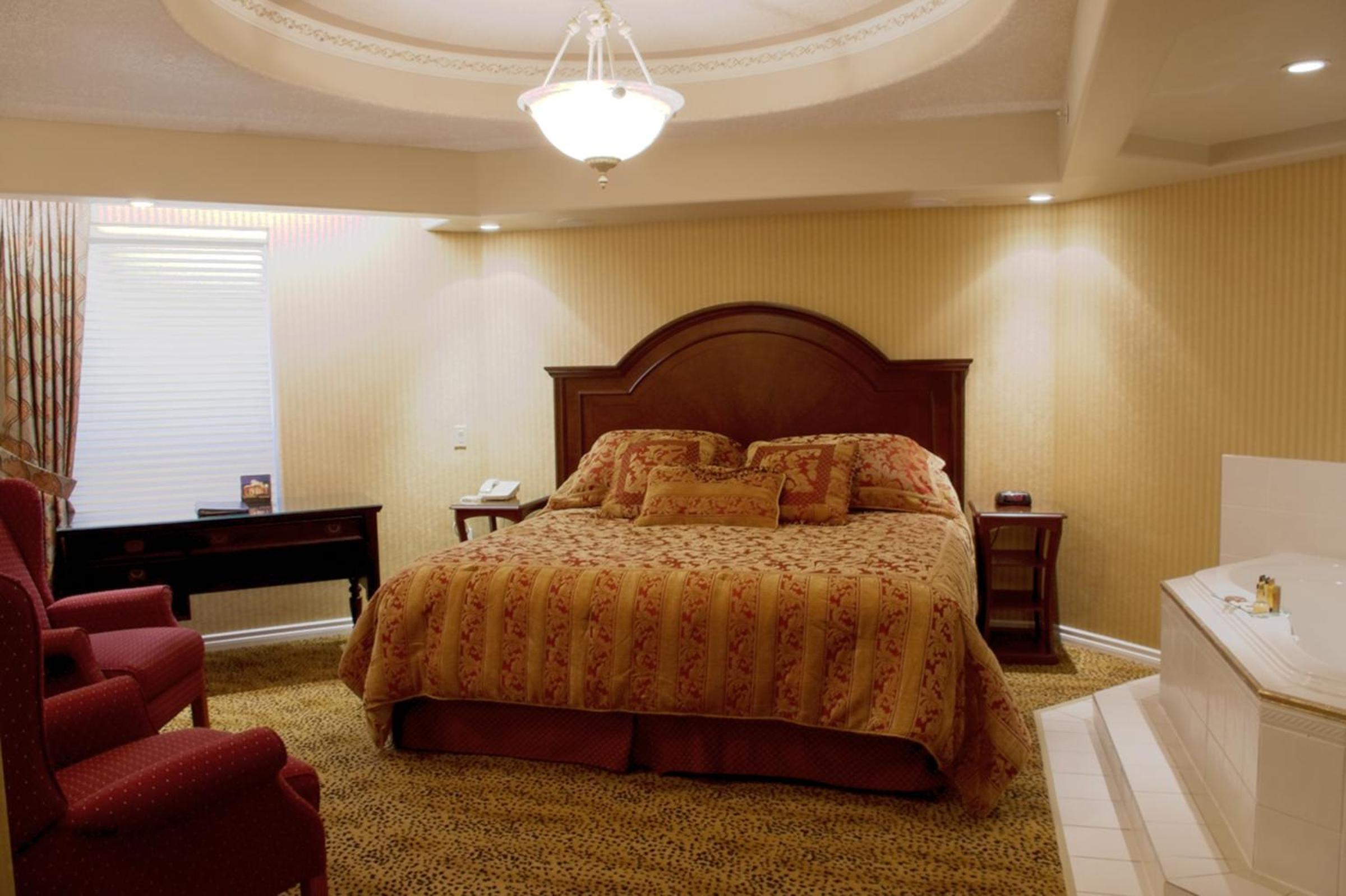 King Room with Spa Bath
