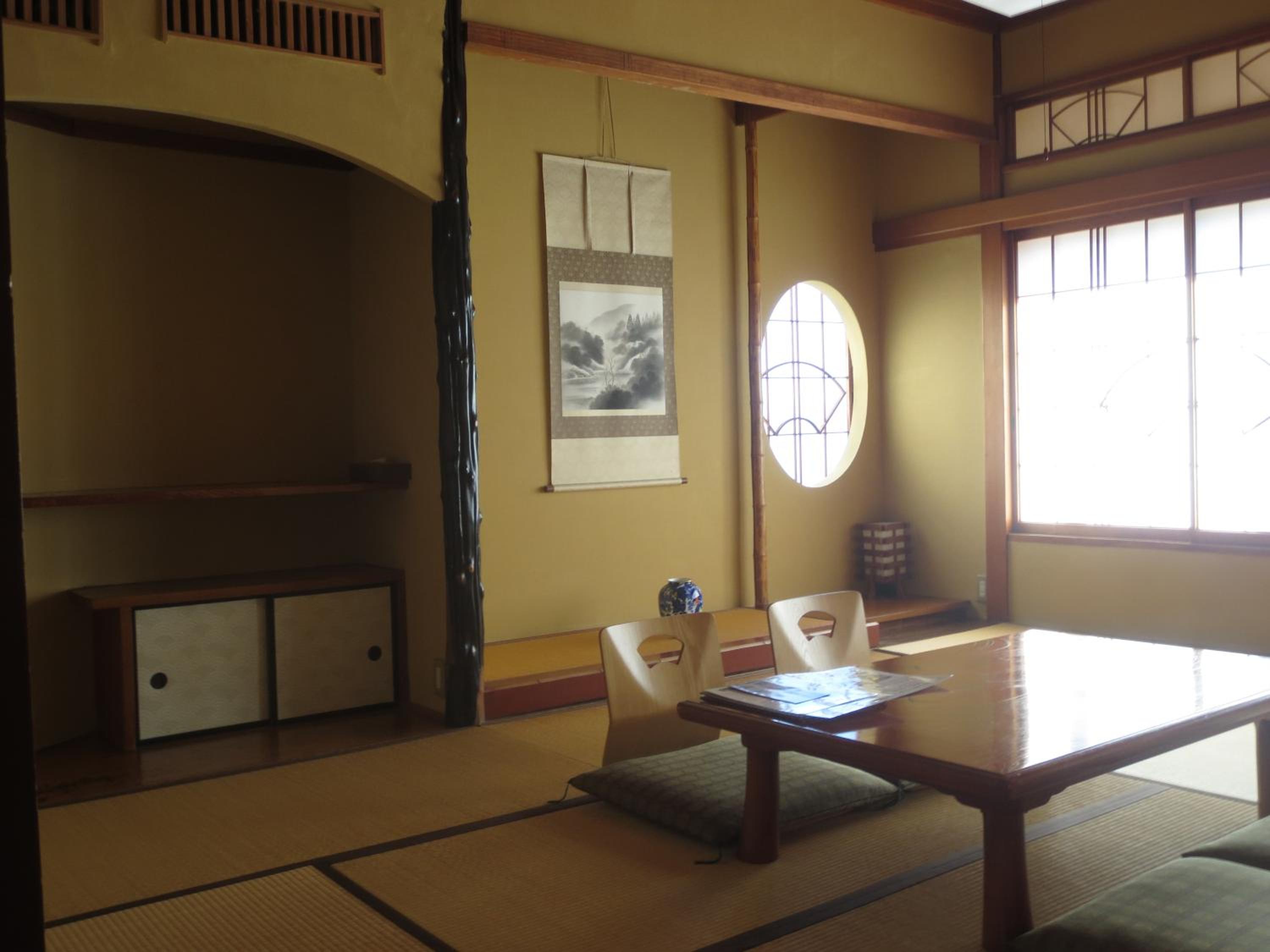 Japanese-Style Family Room with Private Toilet and River View - Photo 7