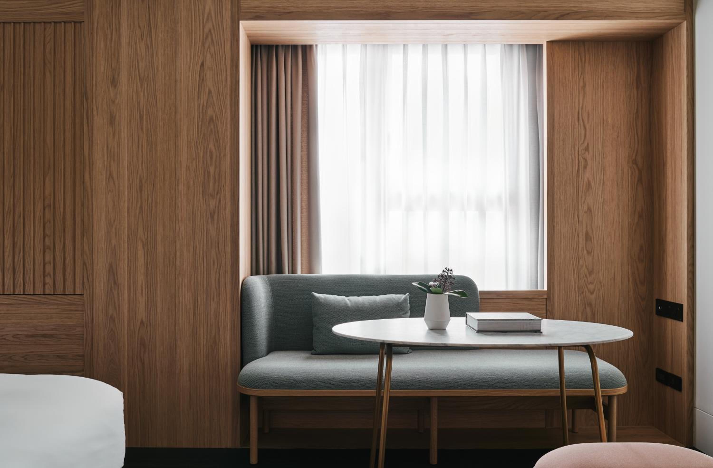 Premium King Room photo 3