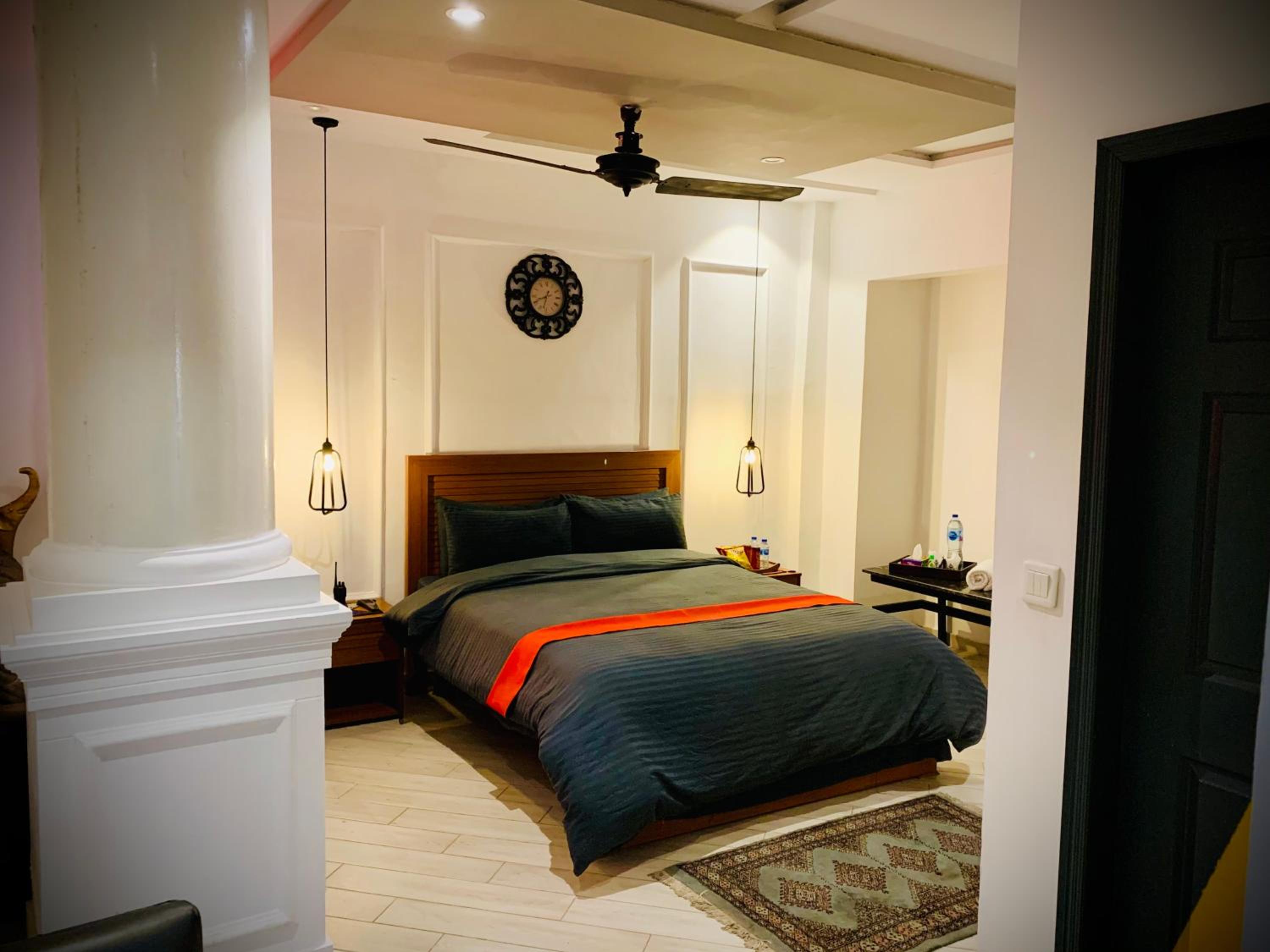 Deluxe Queen Room photo 1