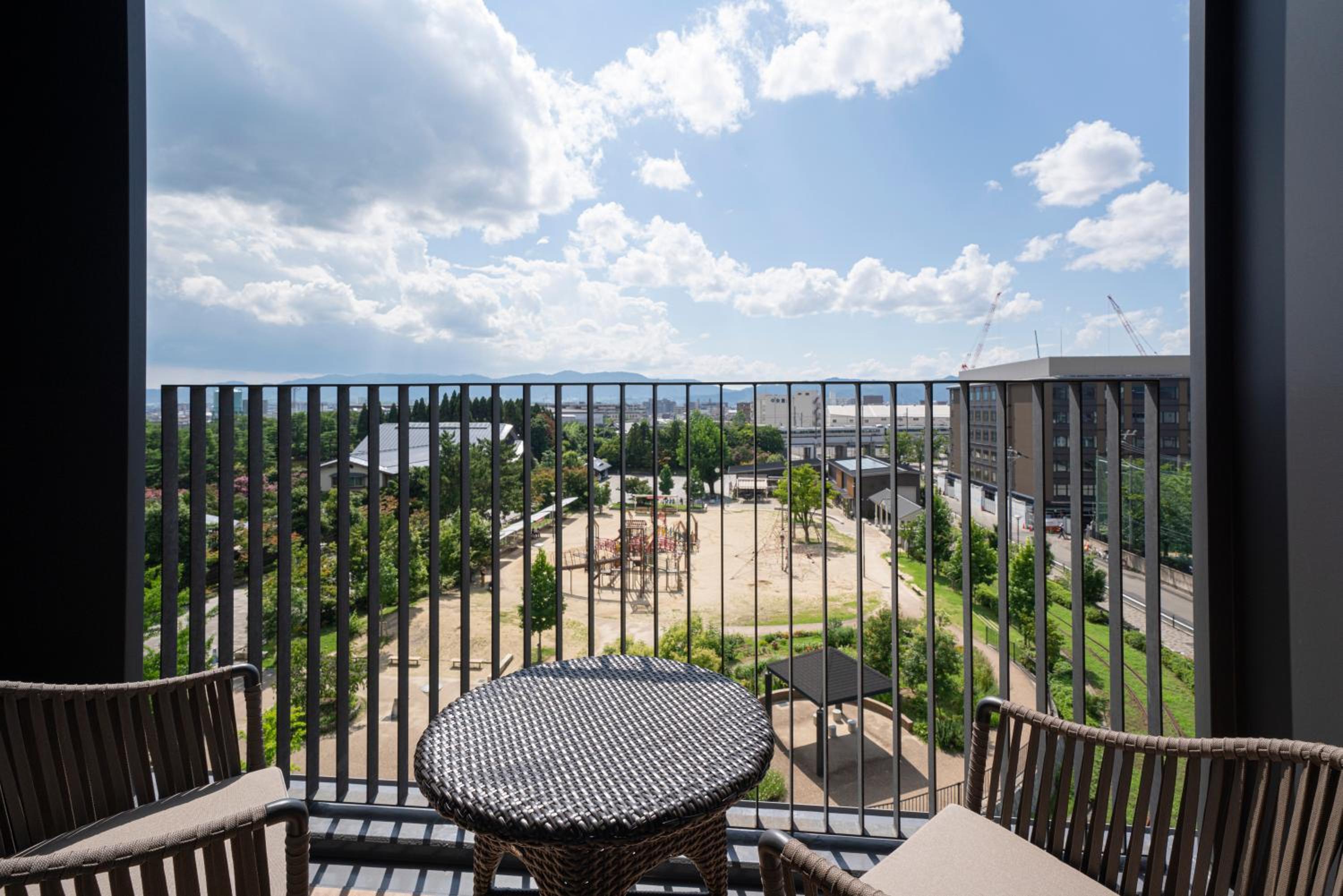 Double Room with Shower, Balcony and Park View - Non Smoking - Photo 5