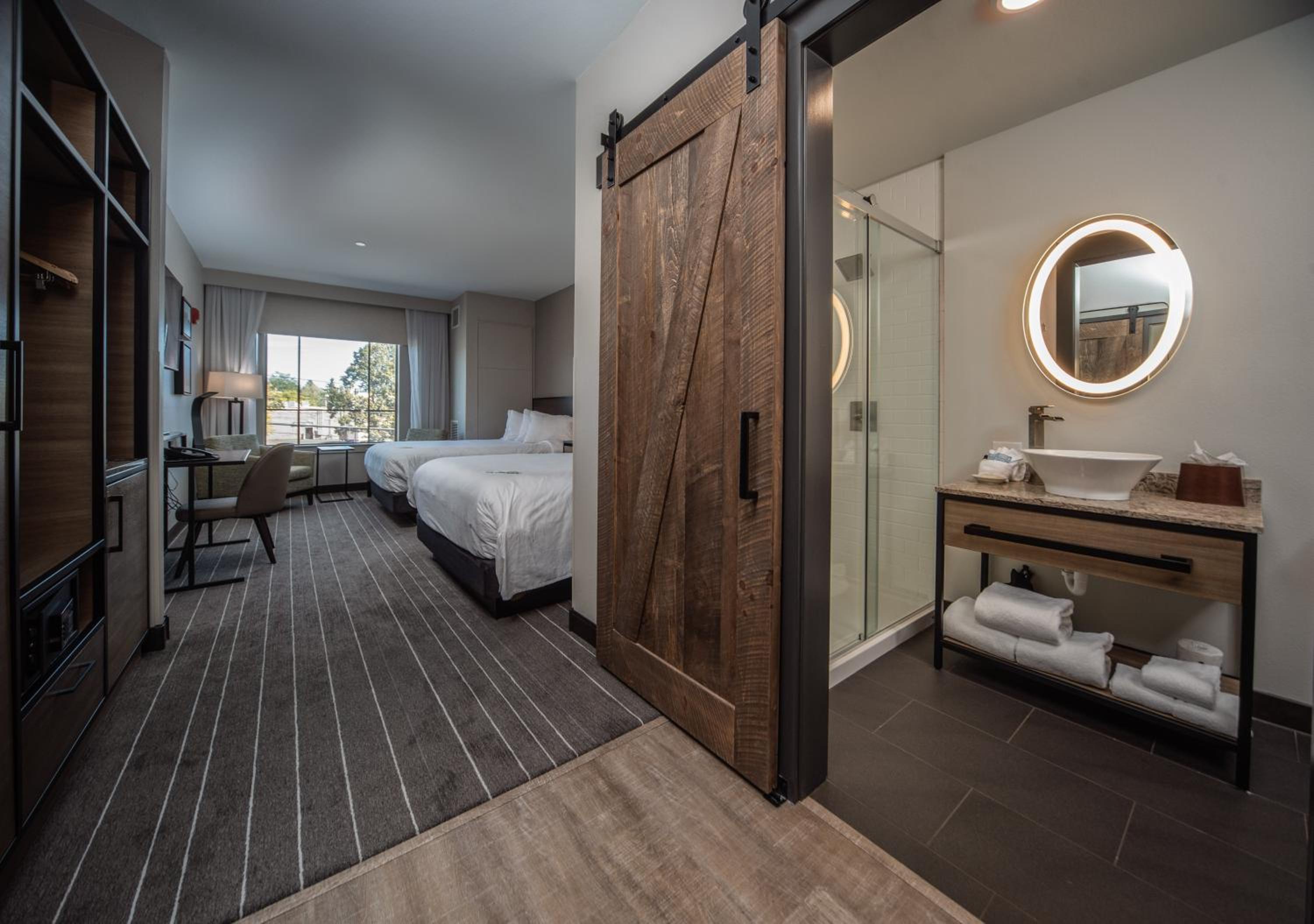 Queen Room with Two Queen Beds - Disability Access