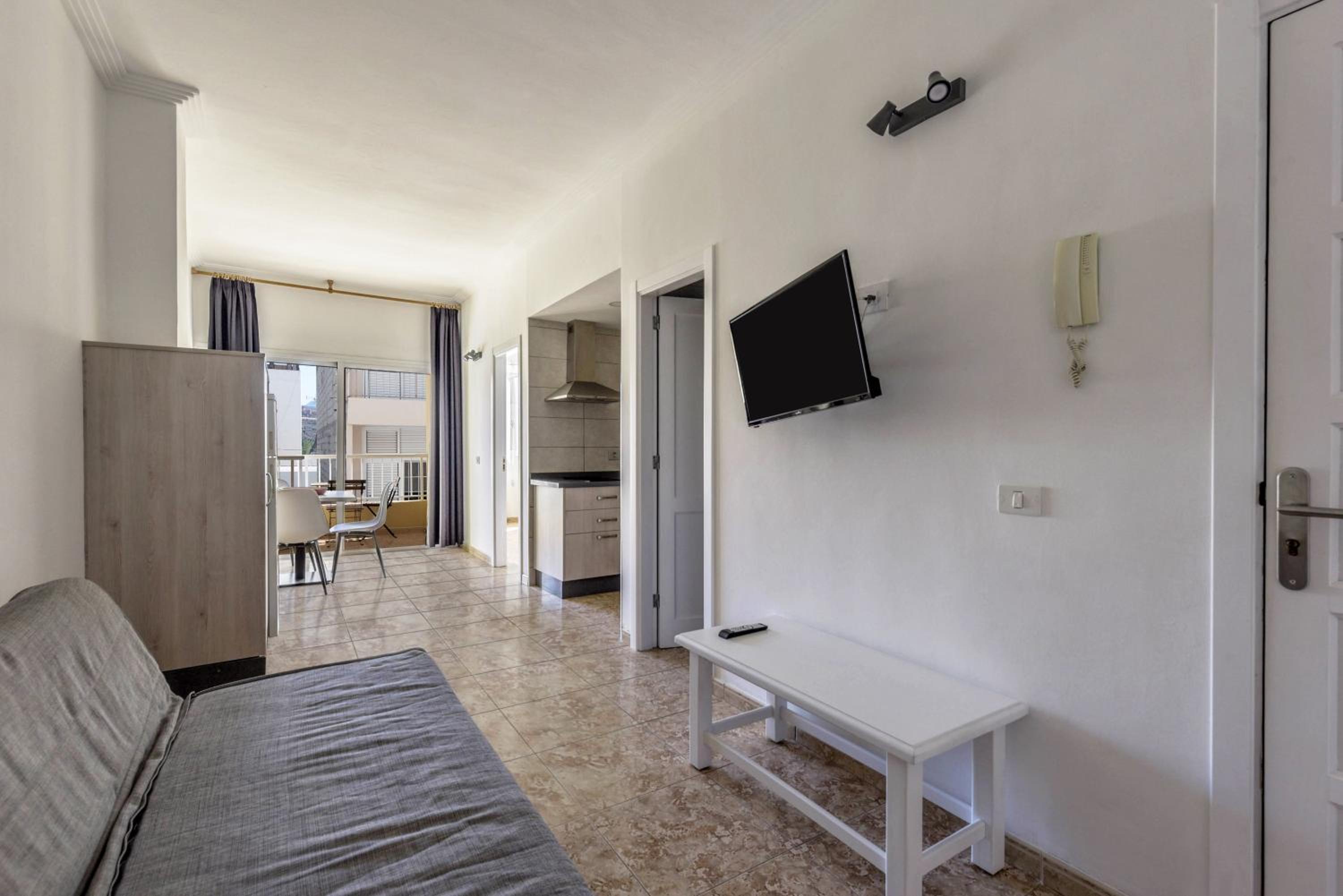 Apartamento de un dormitorio superior con balcón