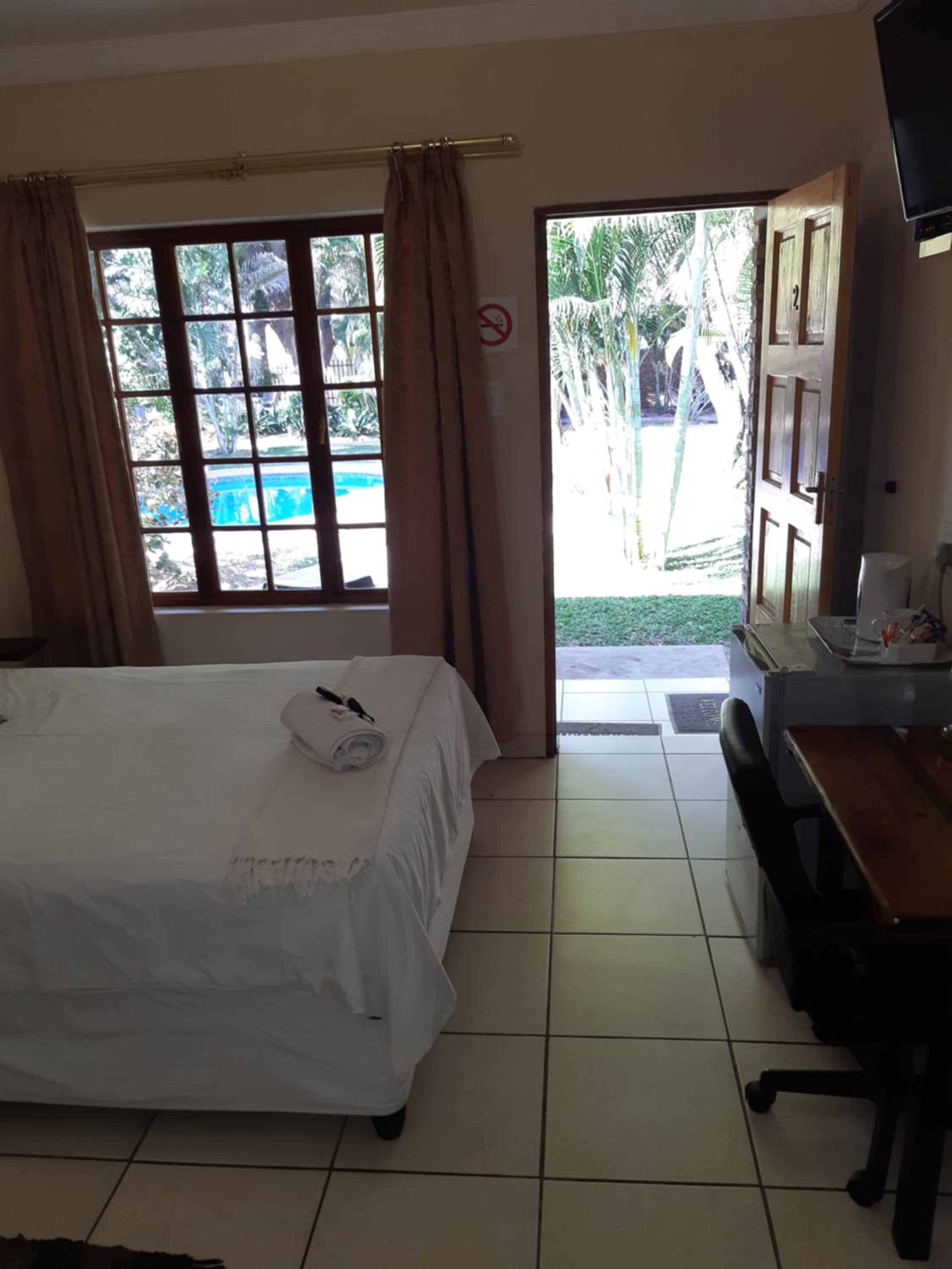 Double Room - Photo 4