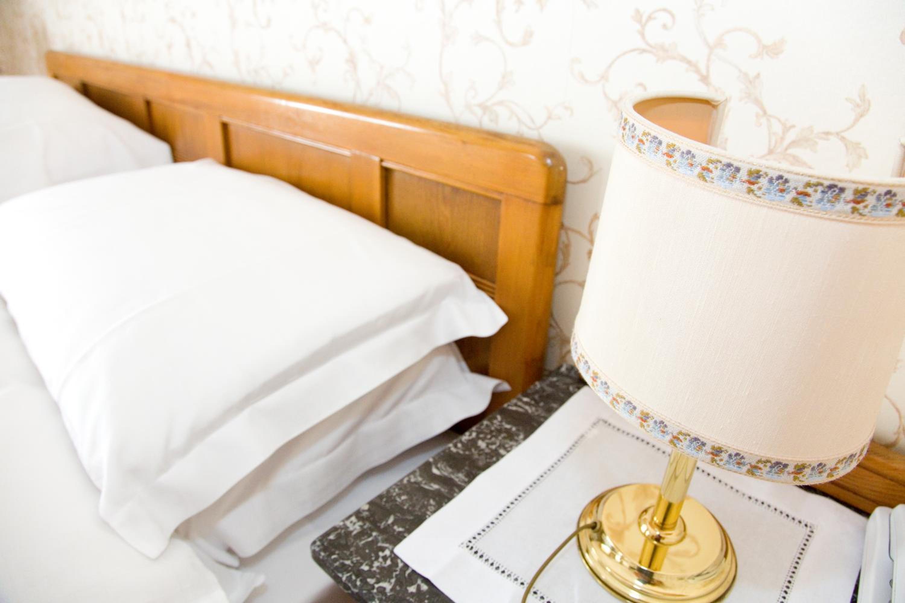 Double or Twin Room - Photo 7