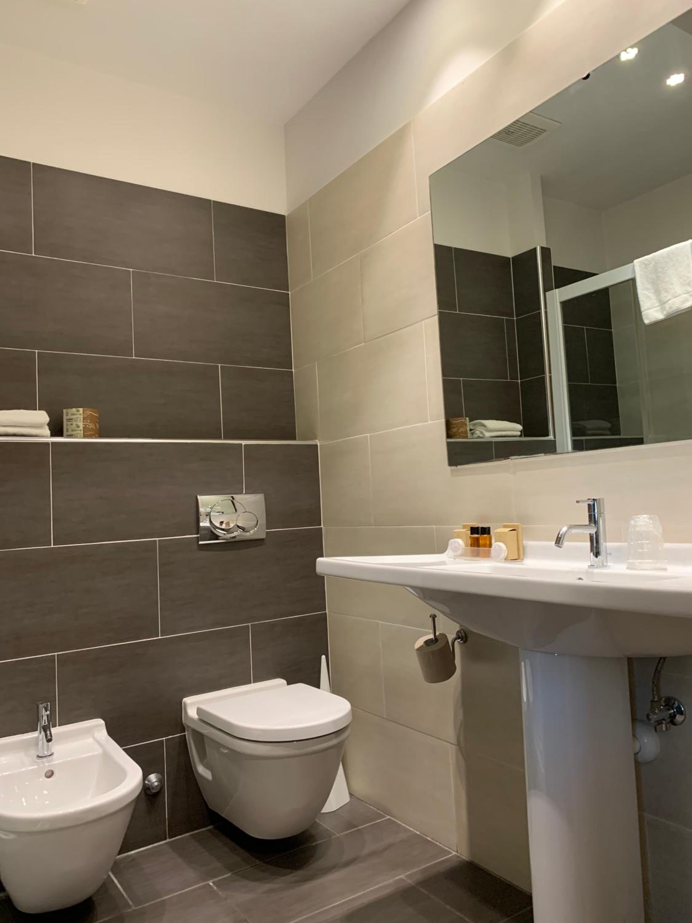 Superior Double Room - Photo 17