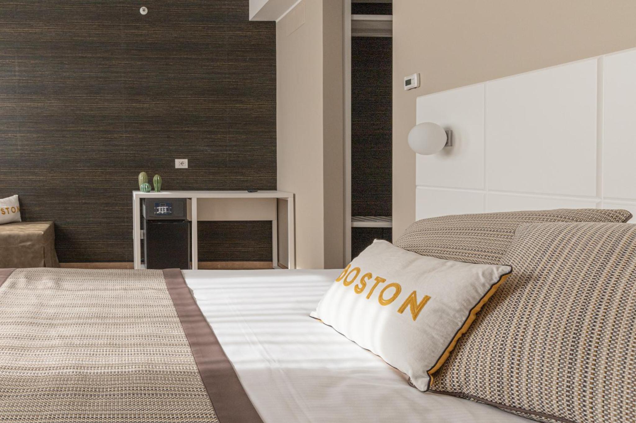 Deluxe Double Room - Photo 6