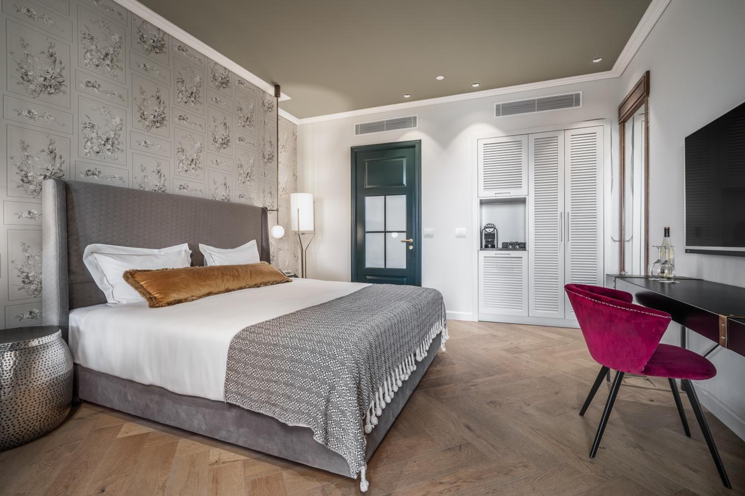 Superior Double Room - Photo 1