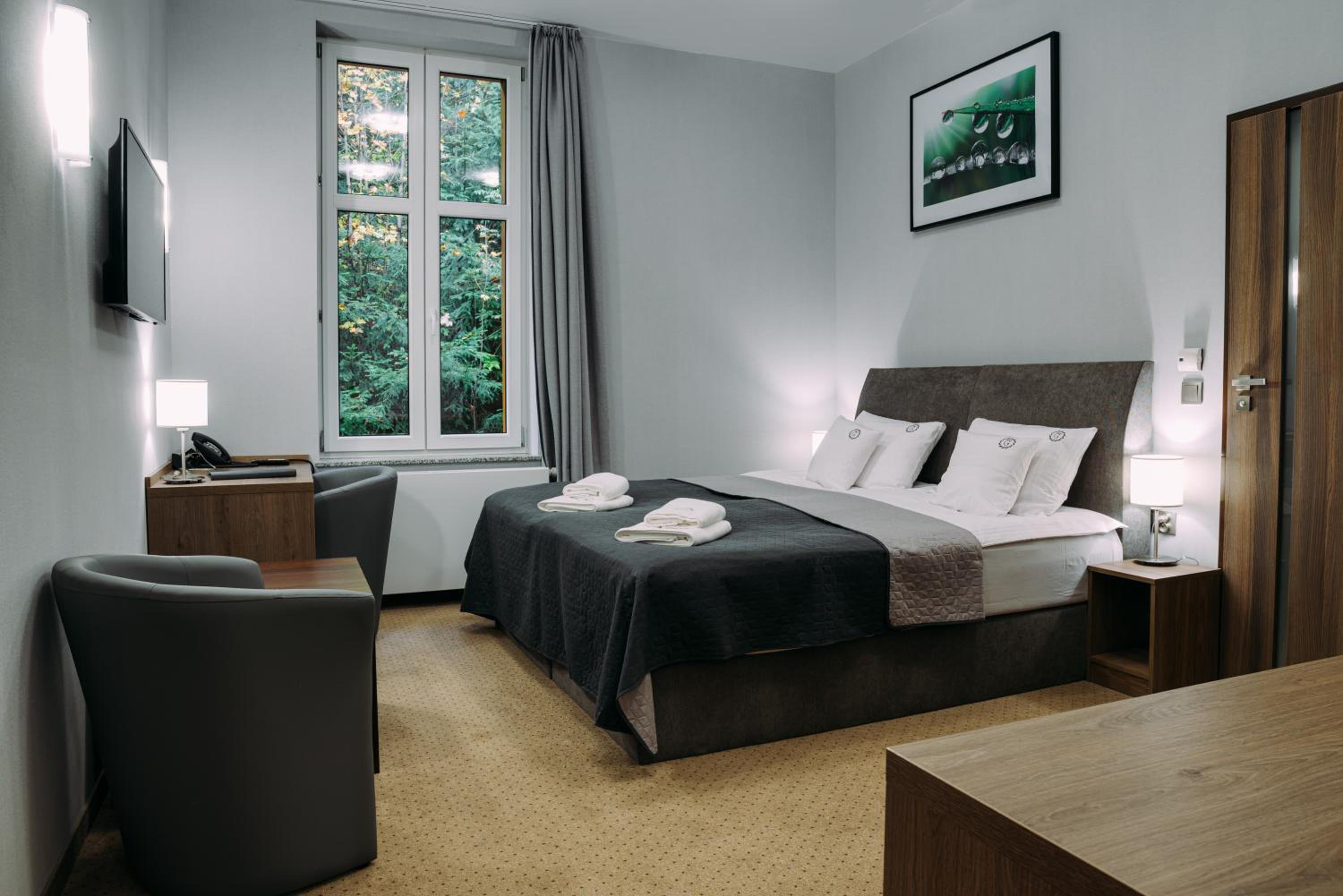 Standard Double Room - Photo 2