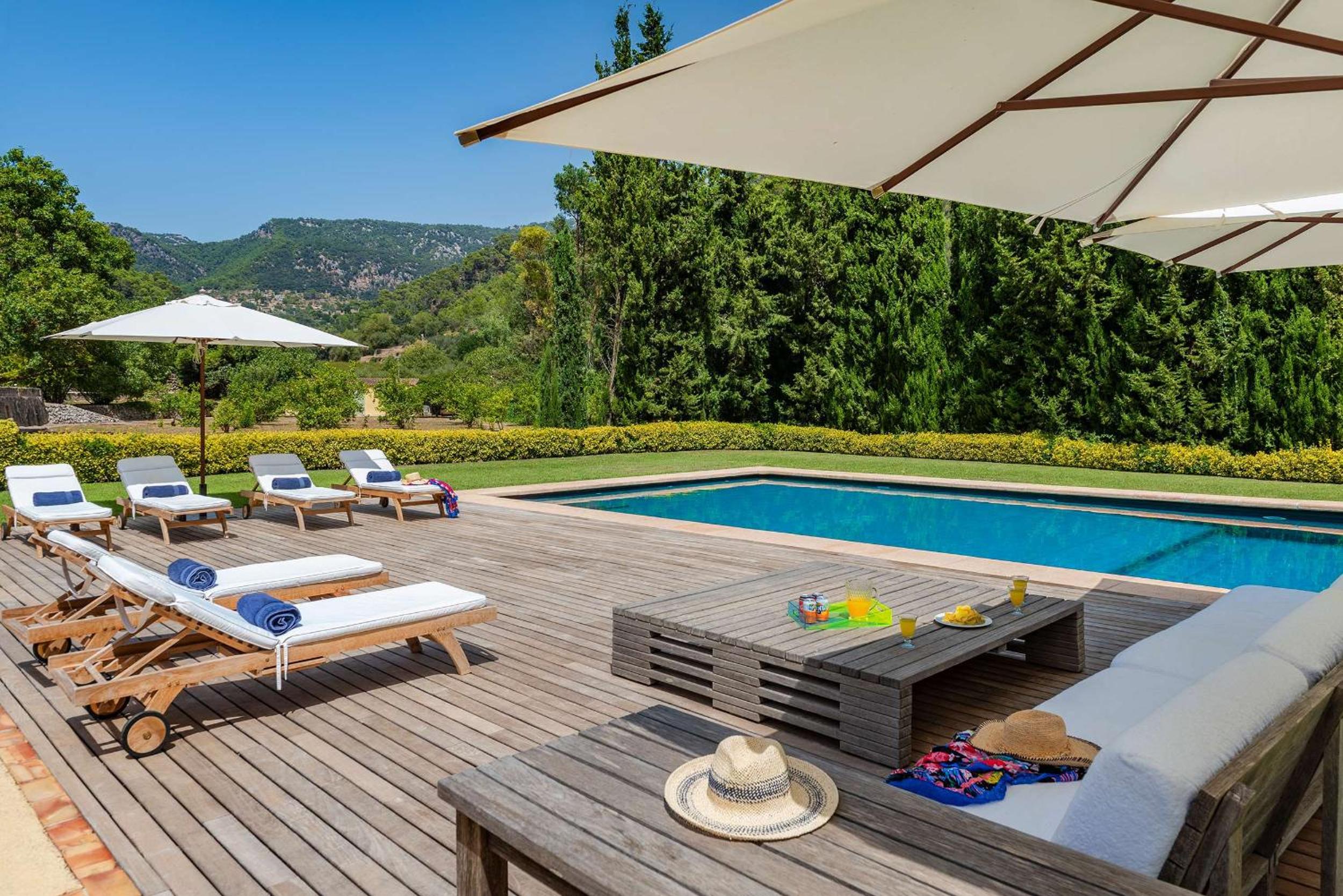 Villa photo 3