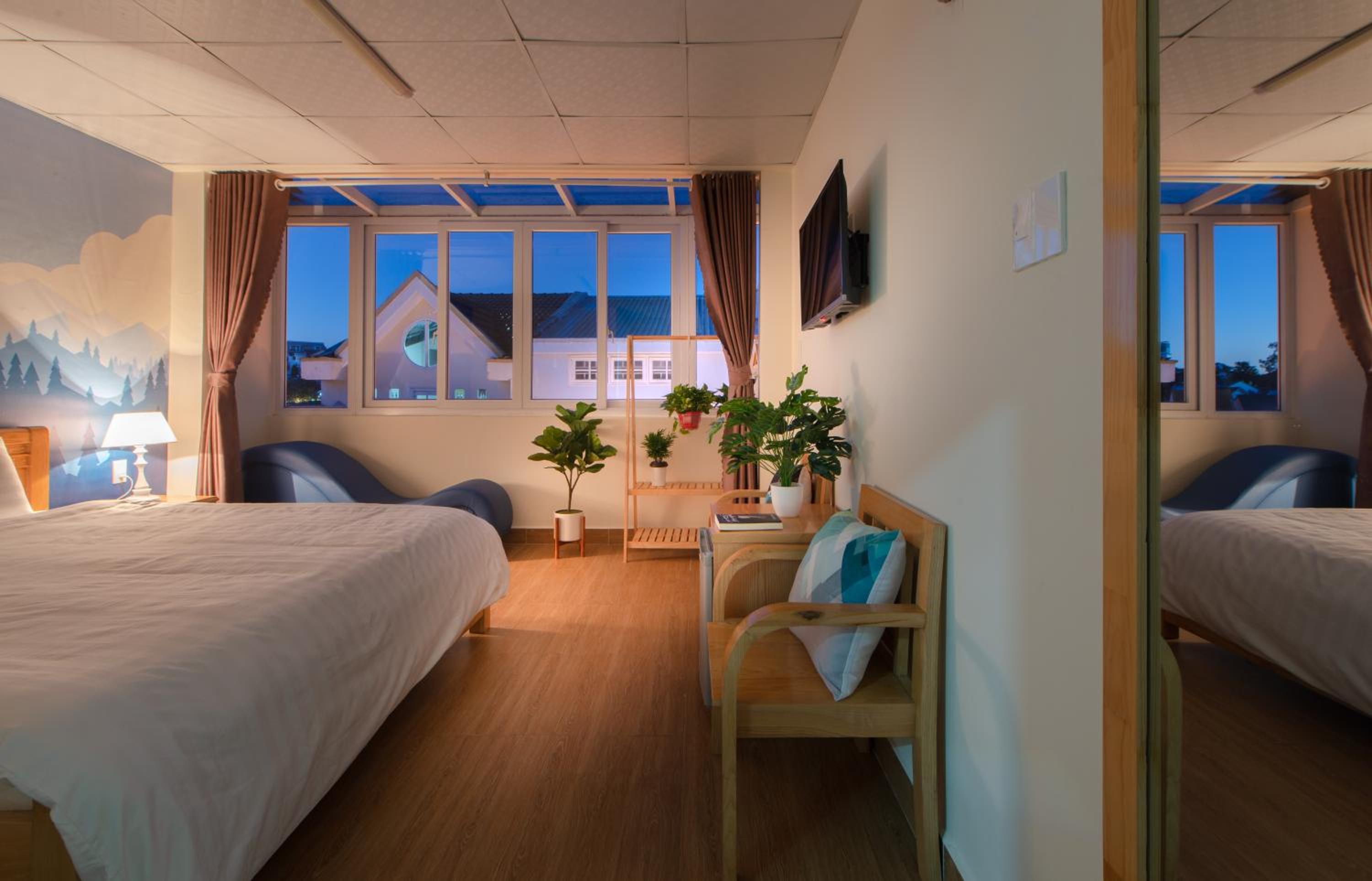 Deluxe Double Room with Balcony photo 1
