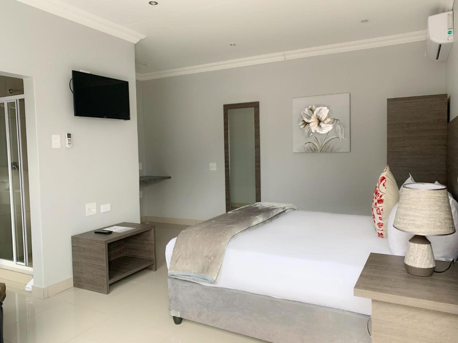 Deluxe Queen Room photo 3