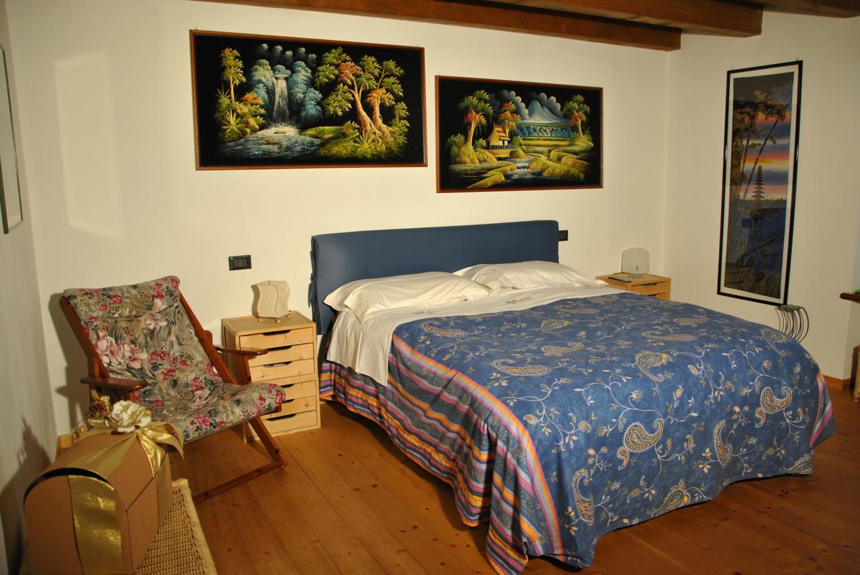 Triple Room with Private Bathroom - Photo 8