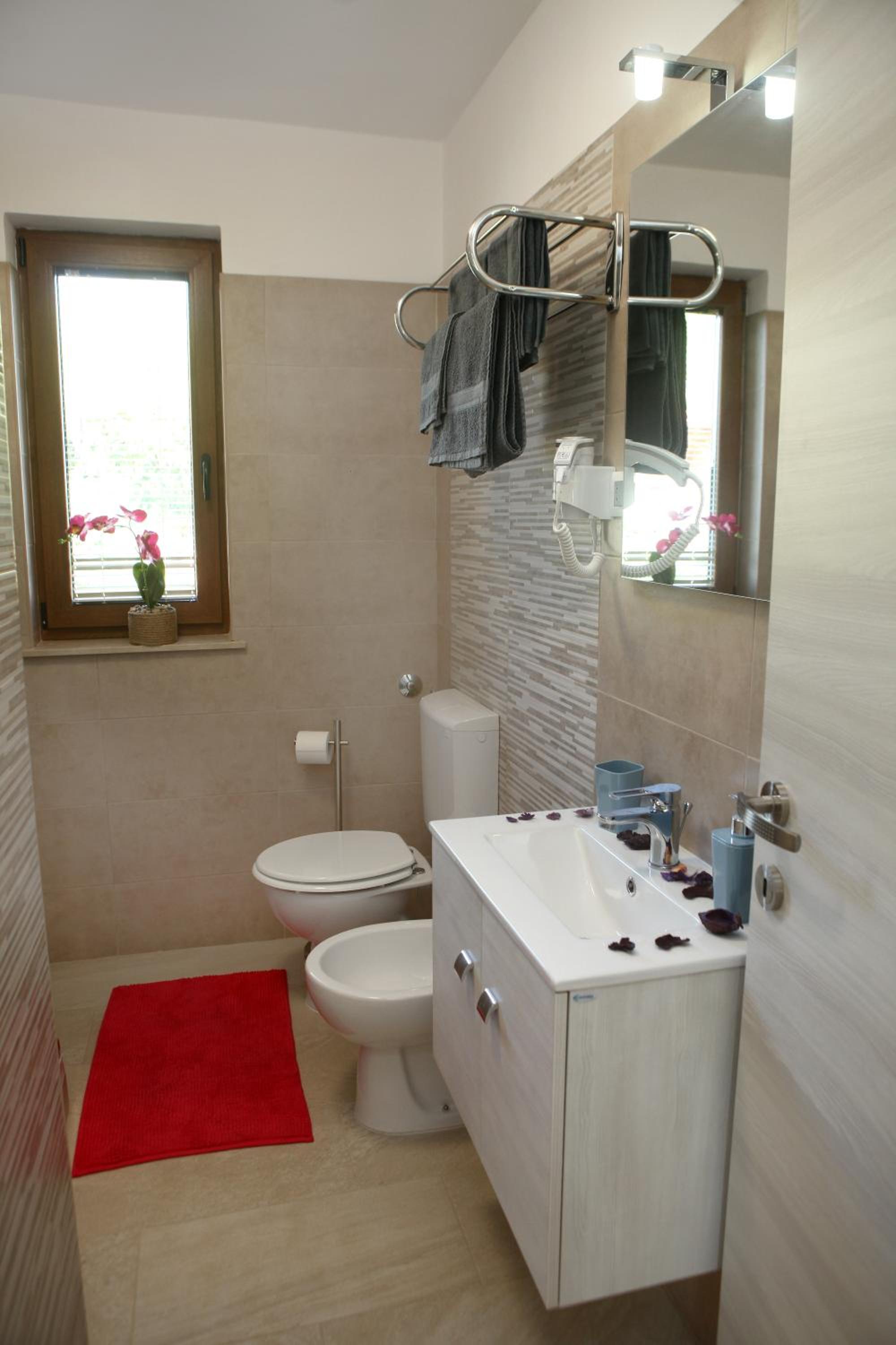 Apartment with Sea View - Photo 25