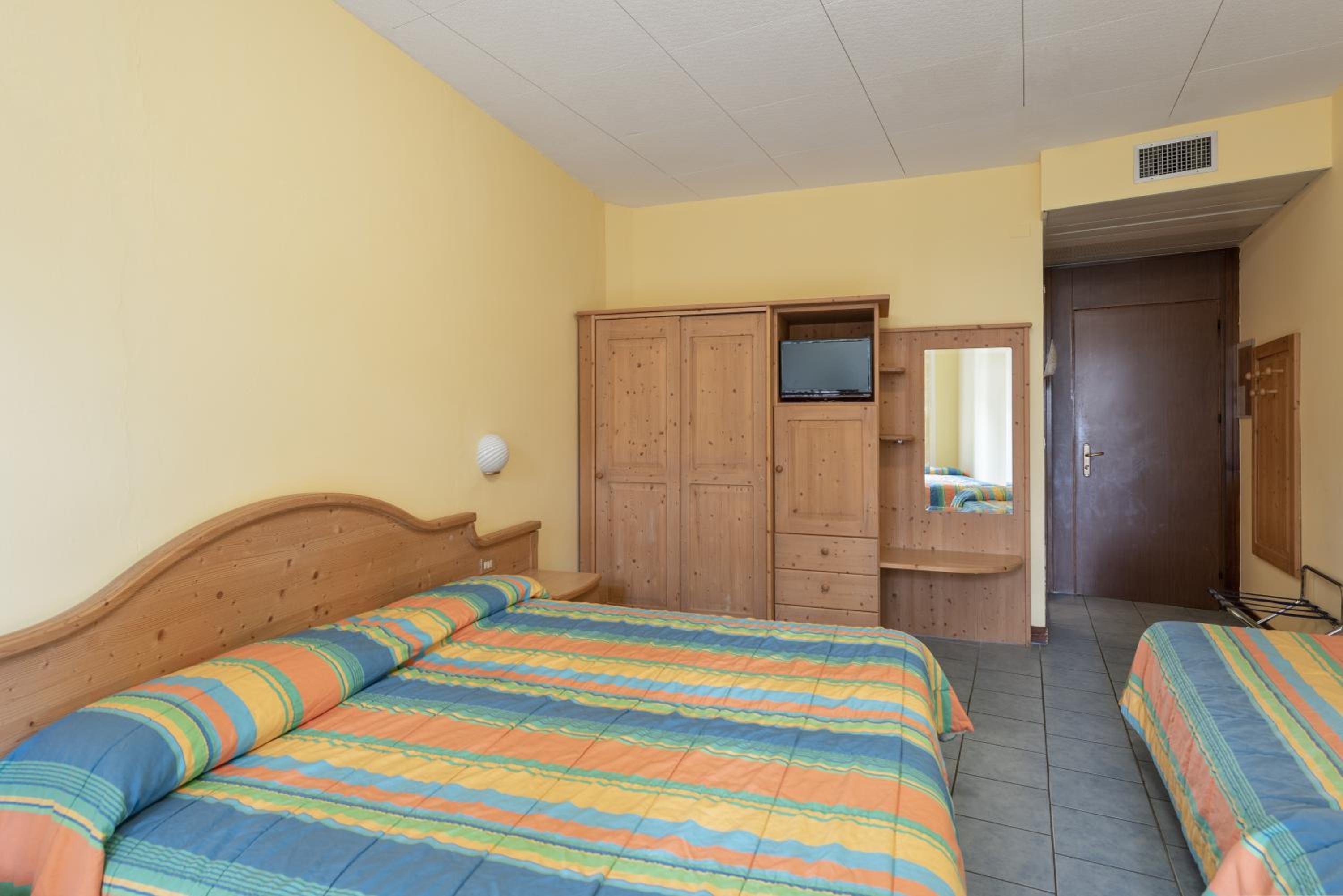 Triple Room - Photo 3