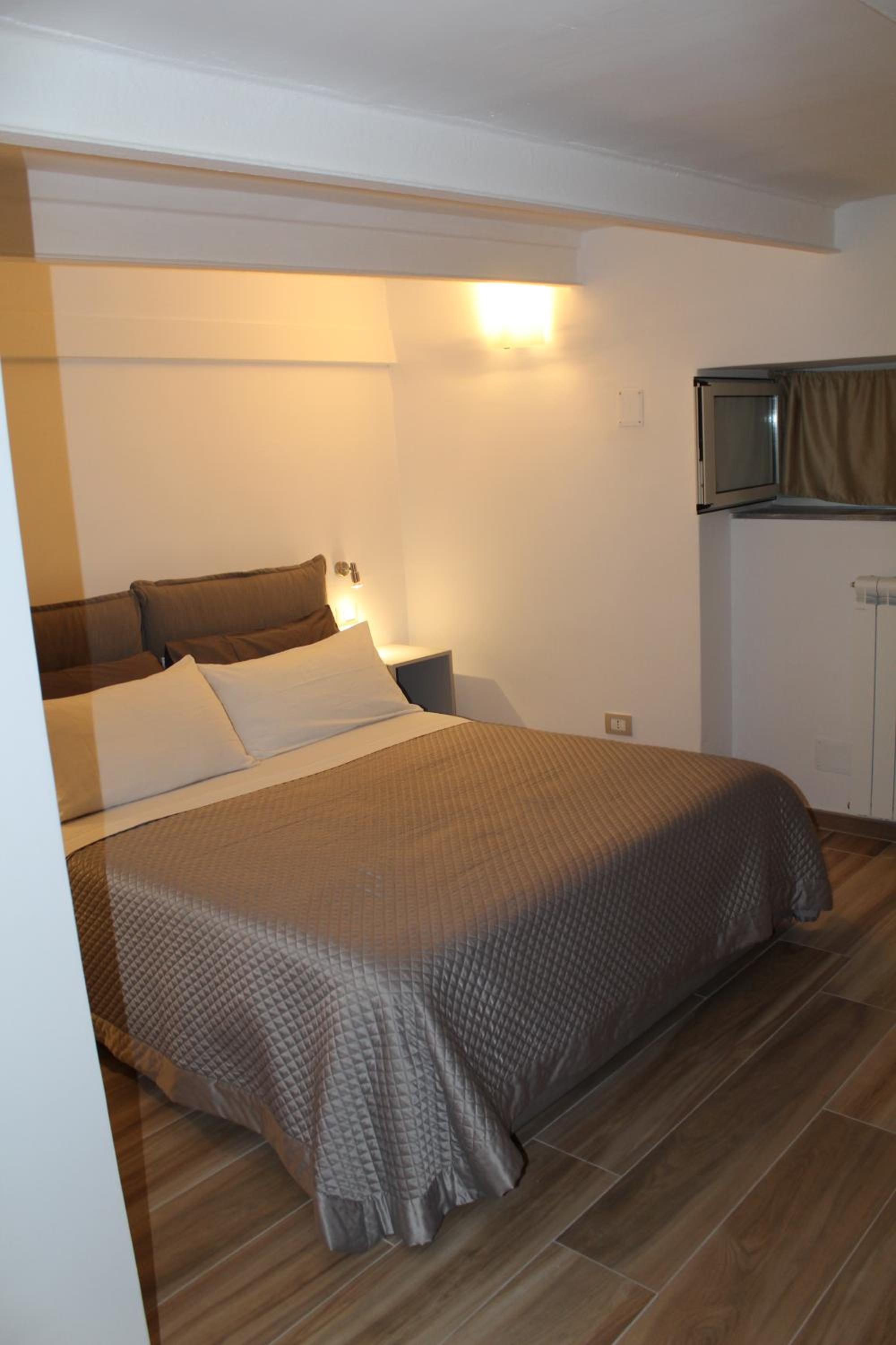 Double Room With Private Bathroom