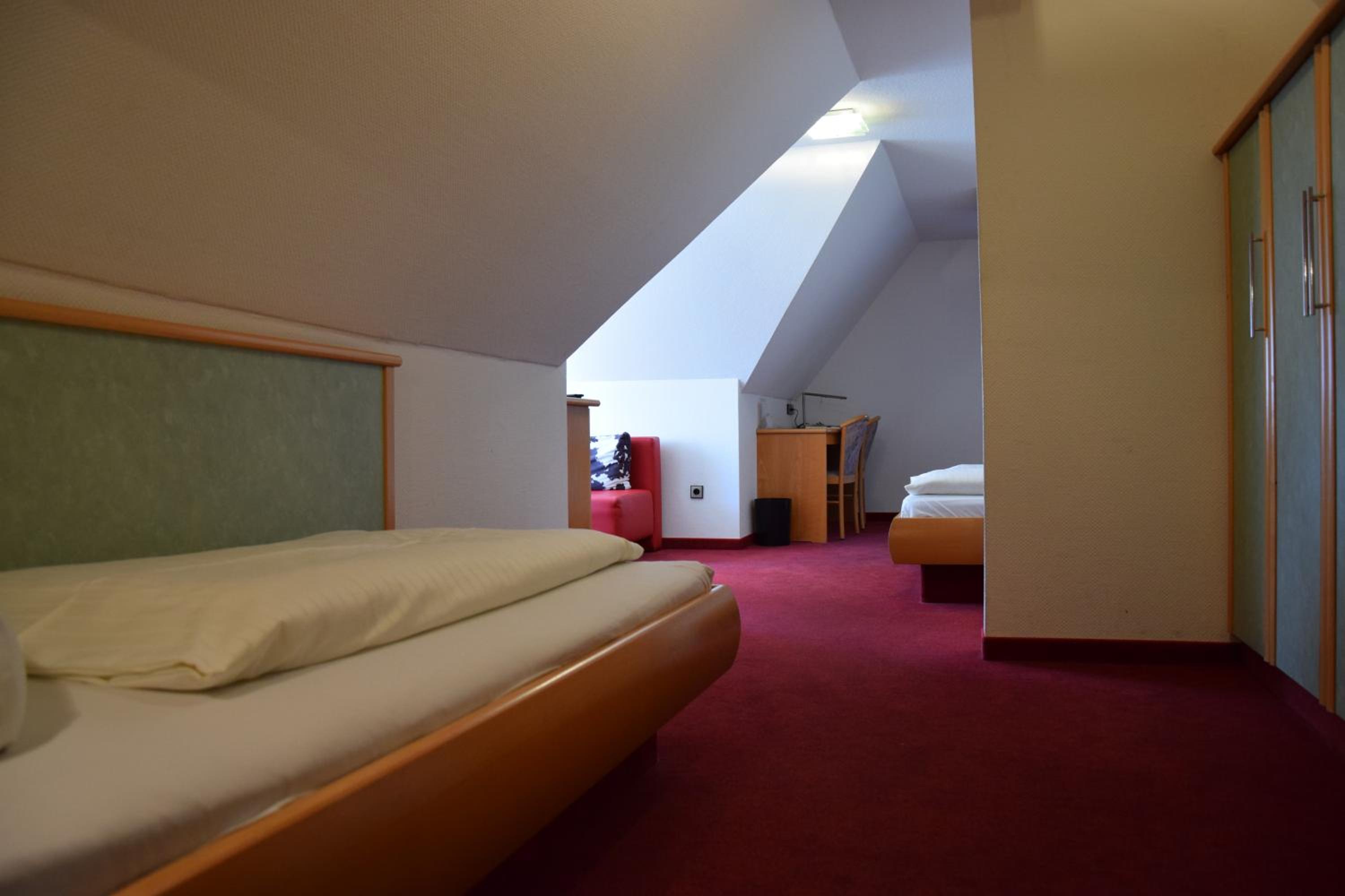 Triple Room photo 2