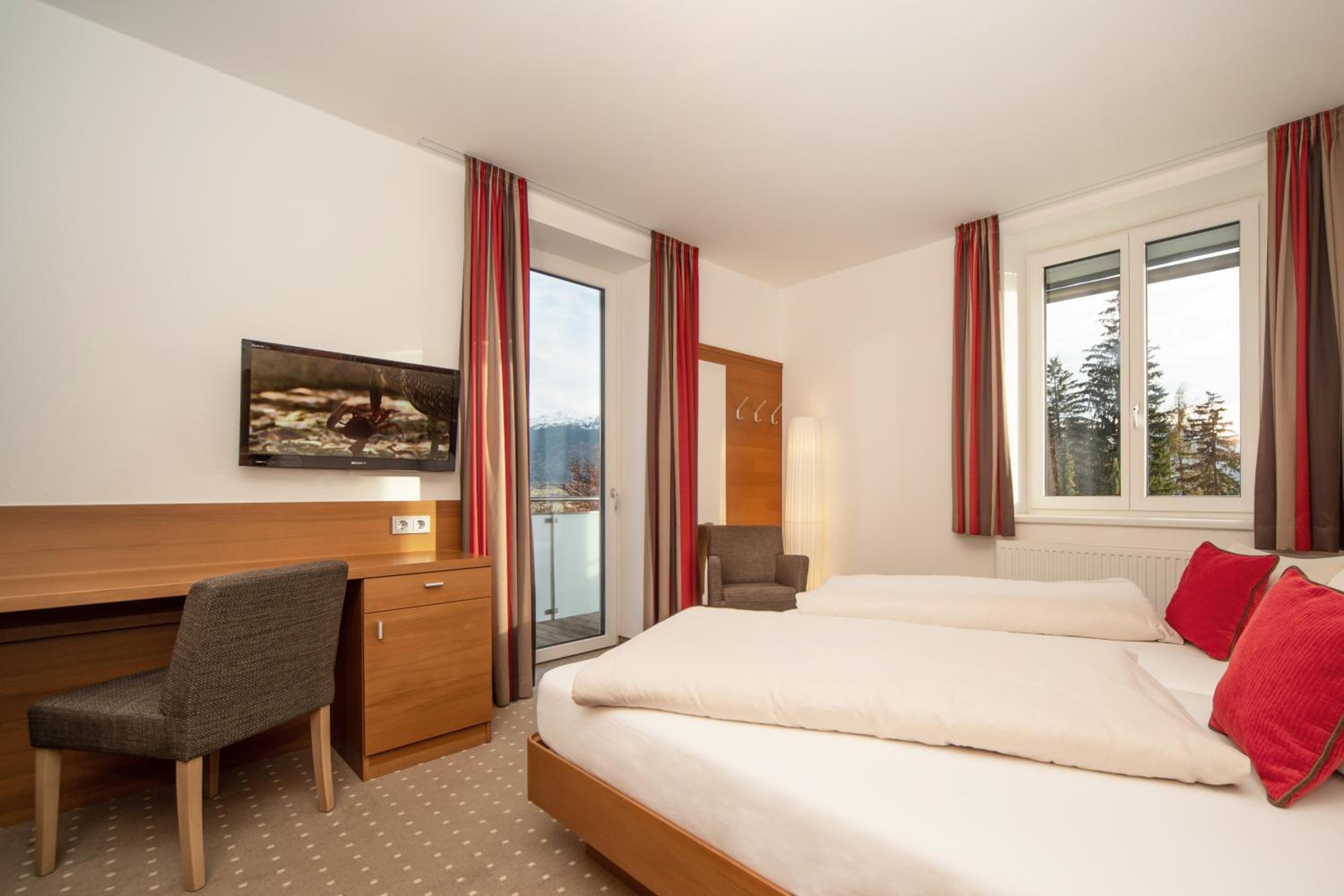 Twin Room - Photo 1