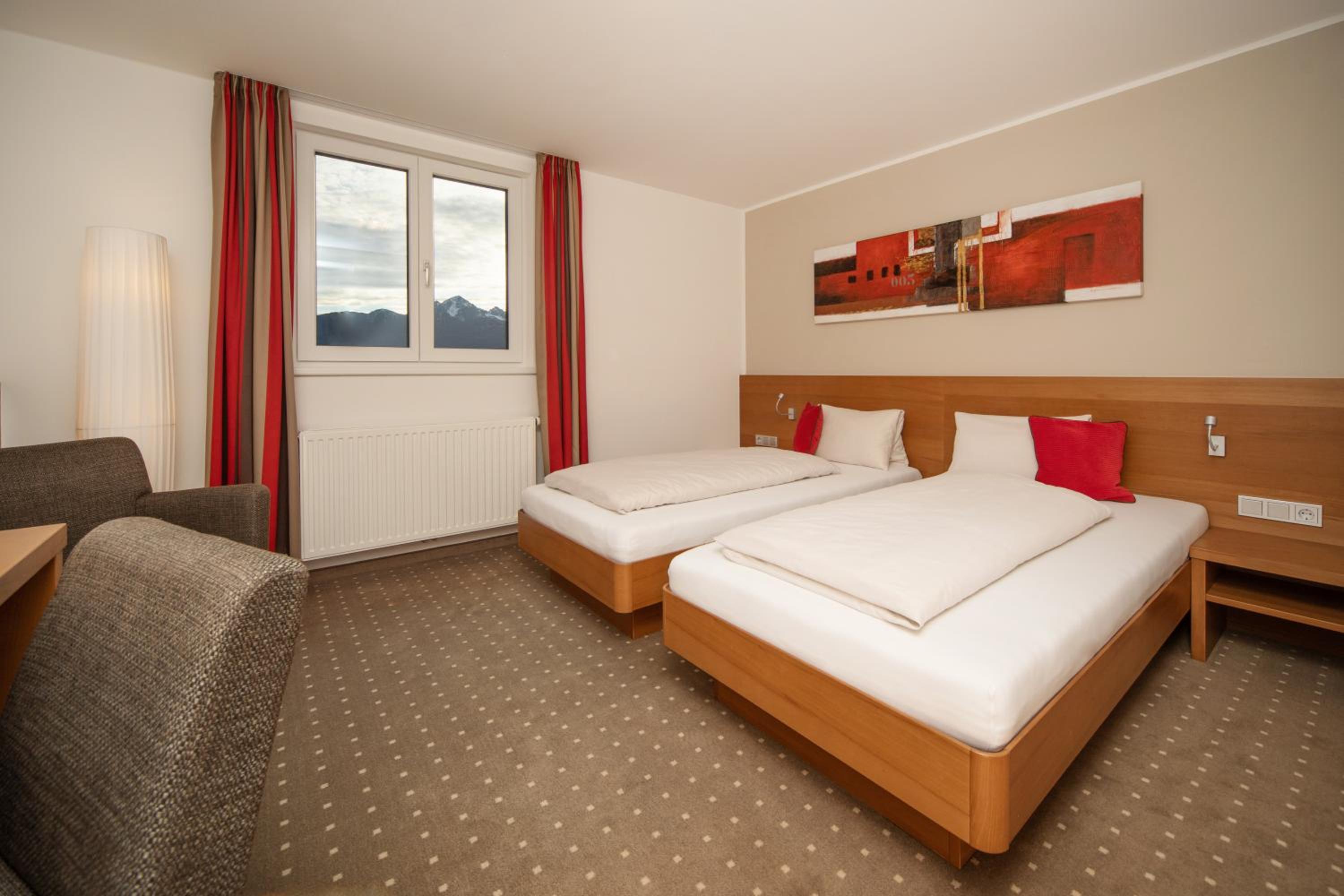 Twin Room - Photo 6