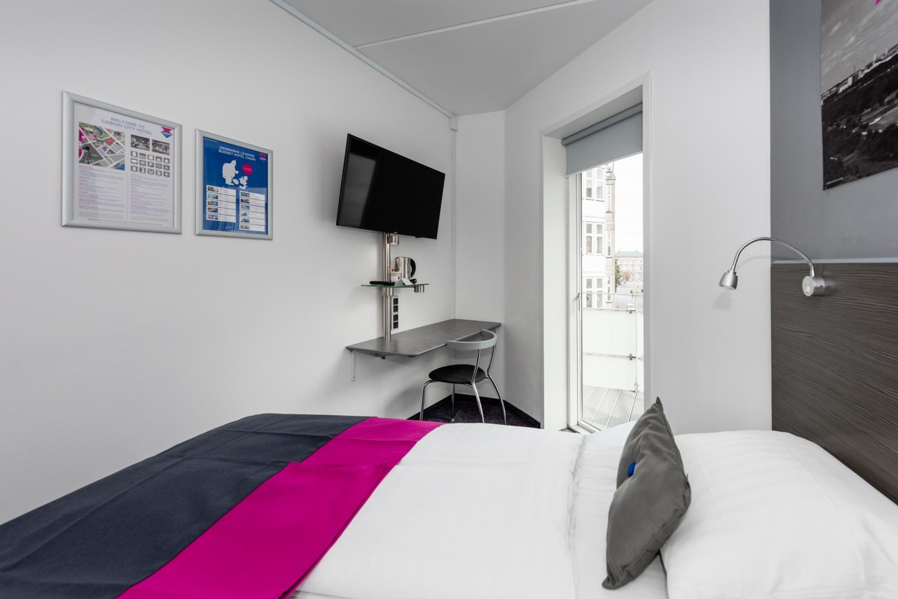 Captain Room