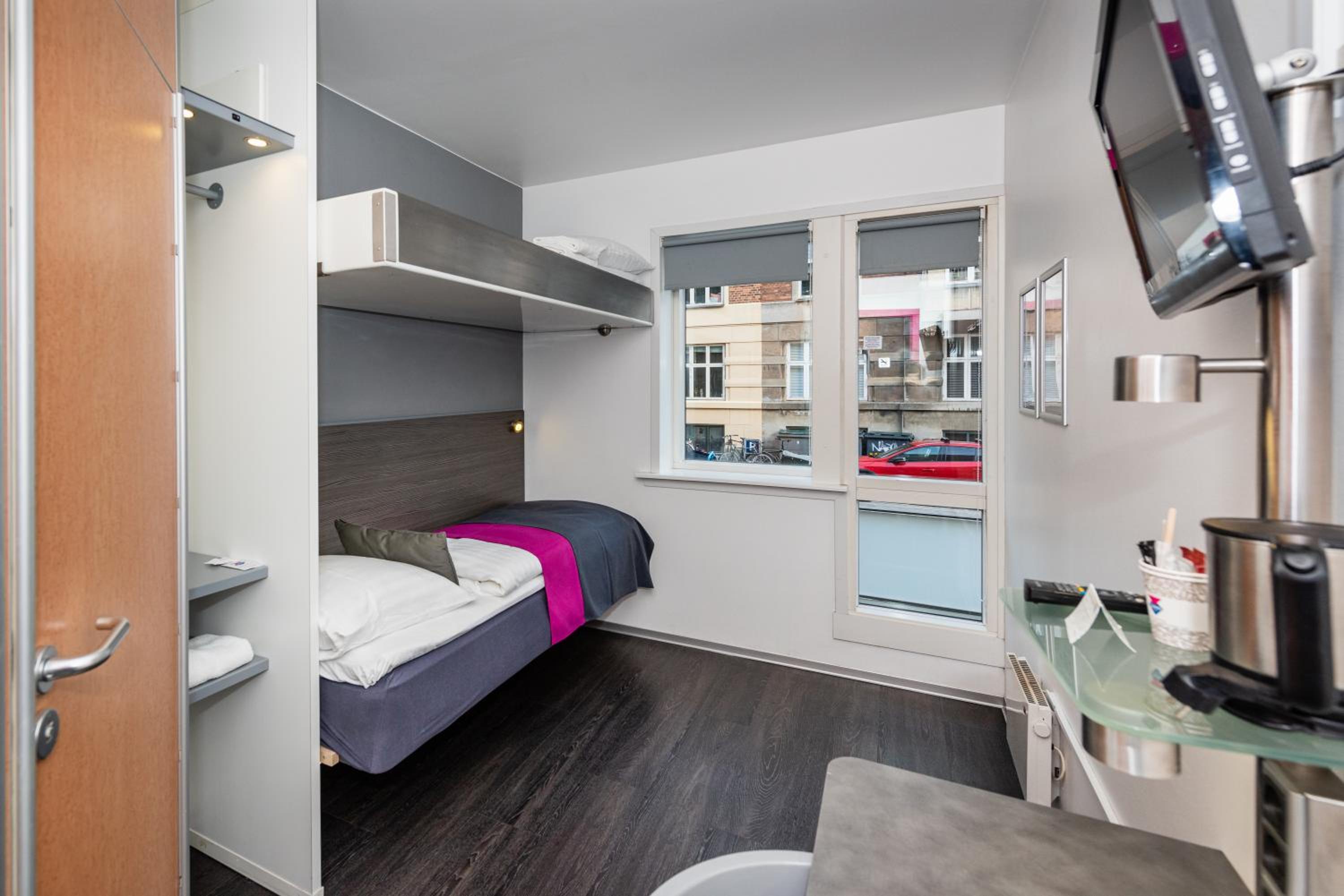 Economy Twin Room