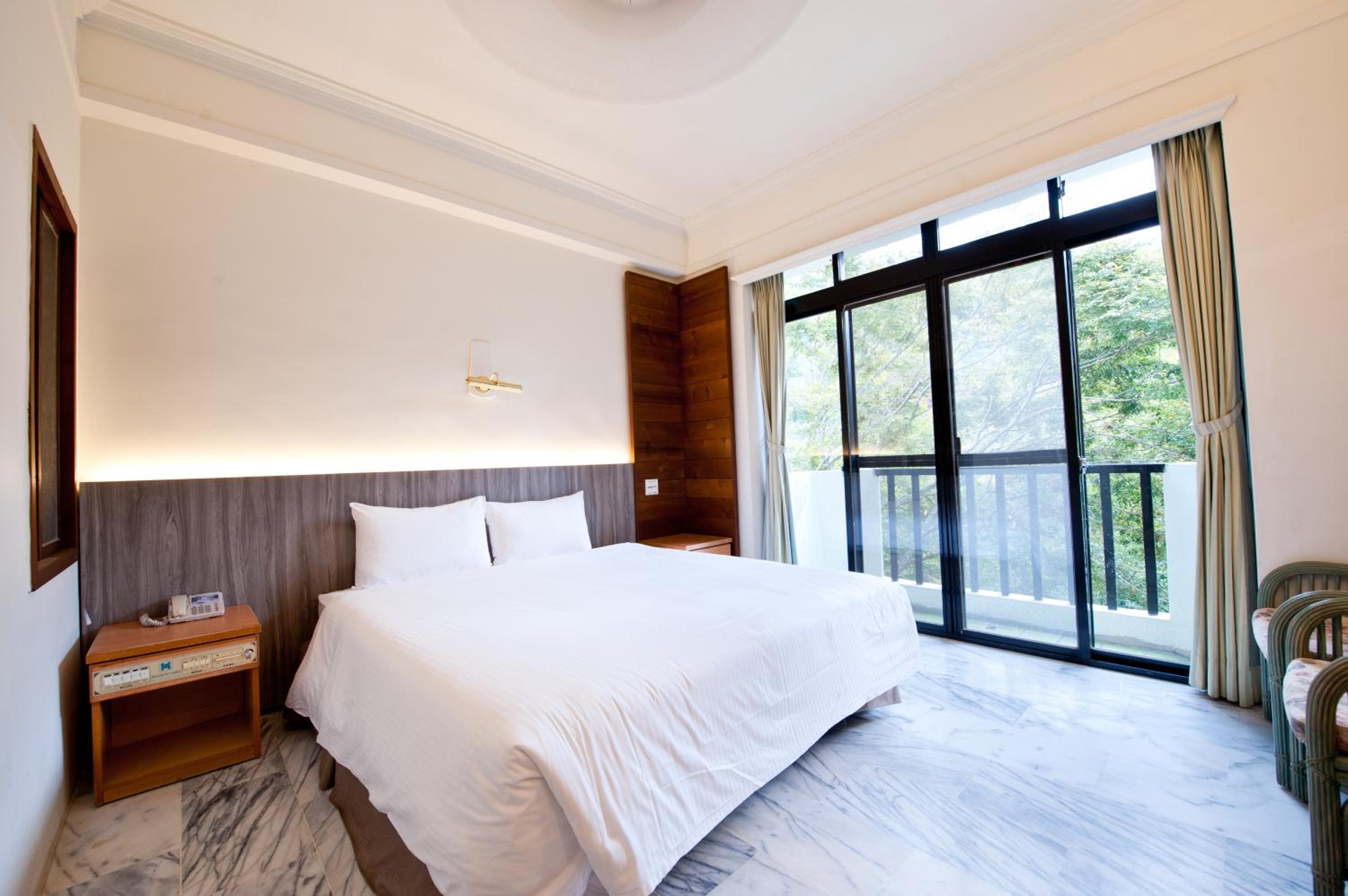 Standard Double Room photo 3
