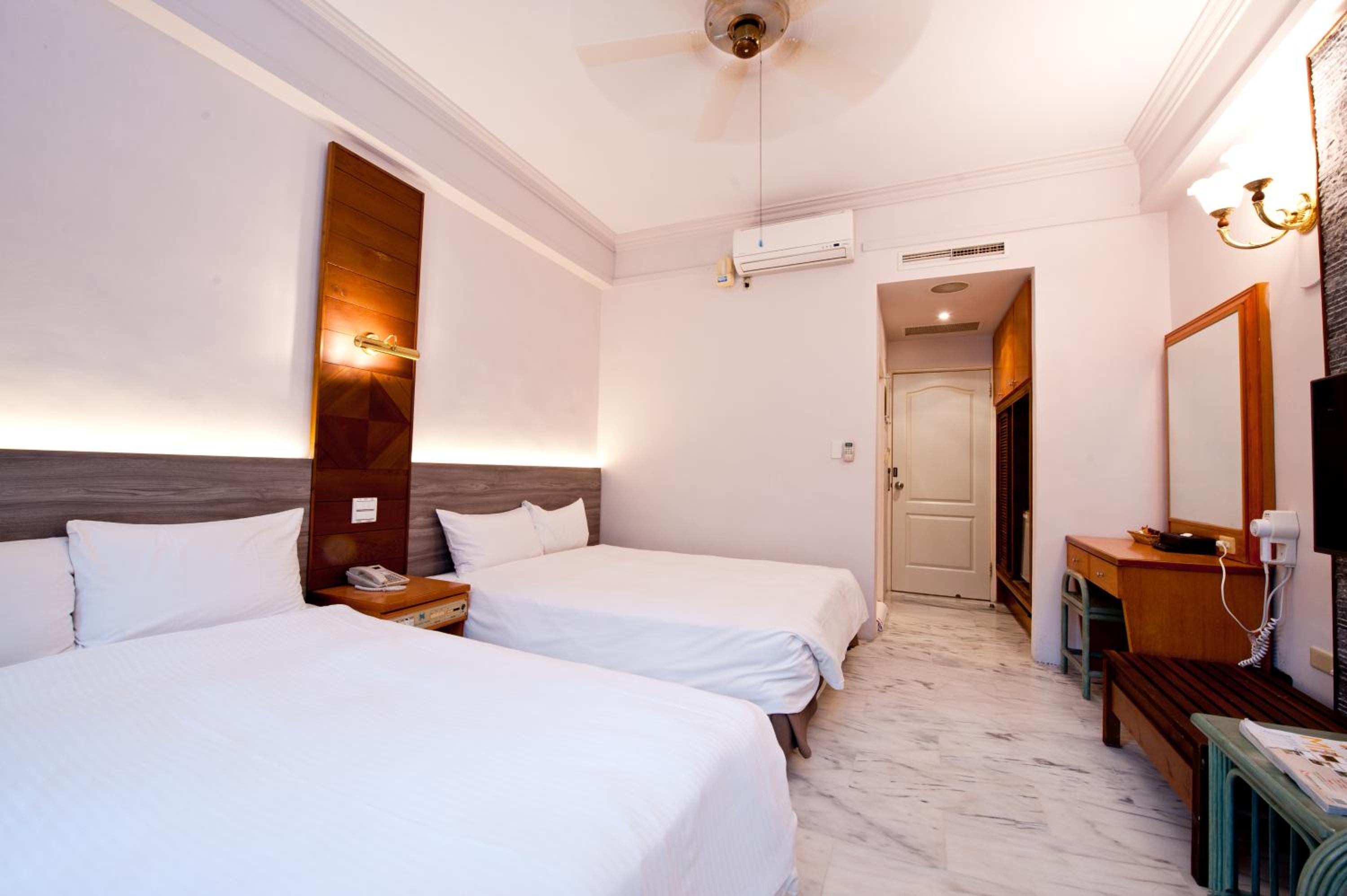 Quadruple Room photo 3