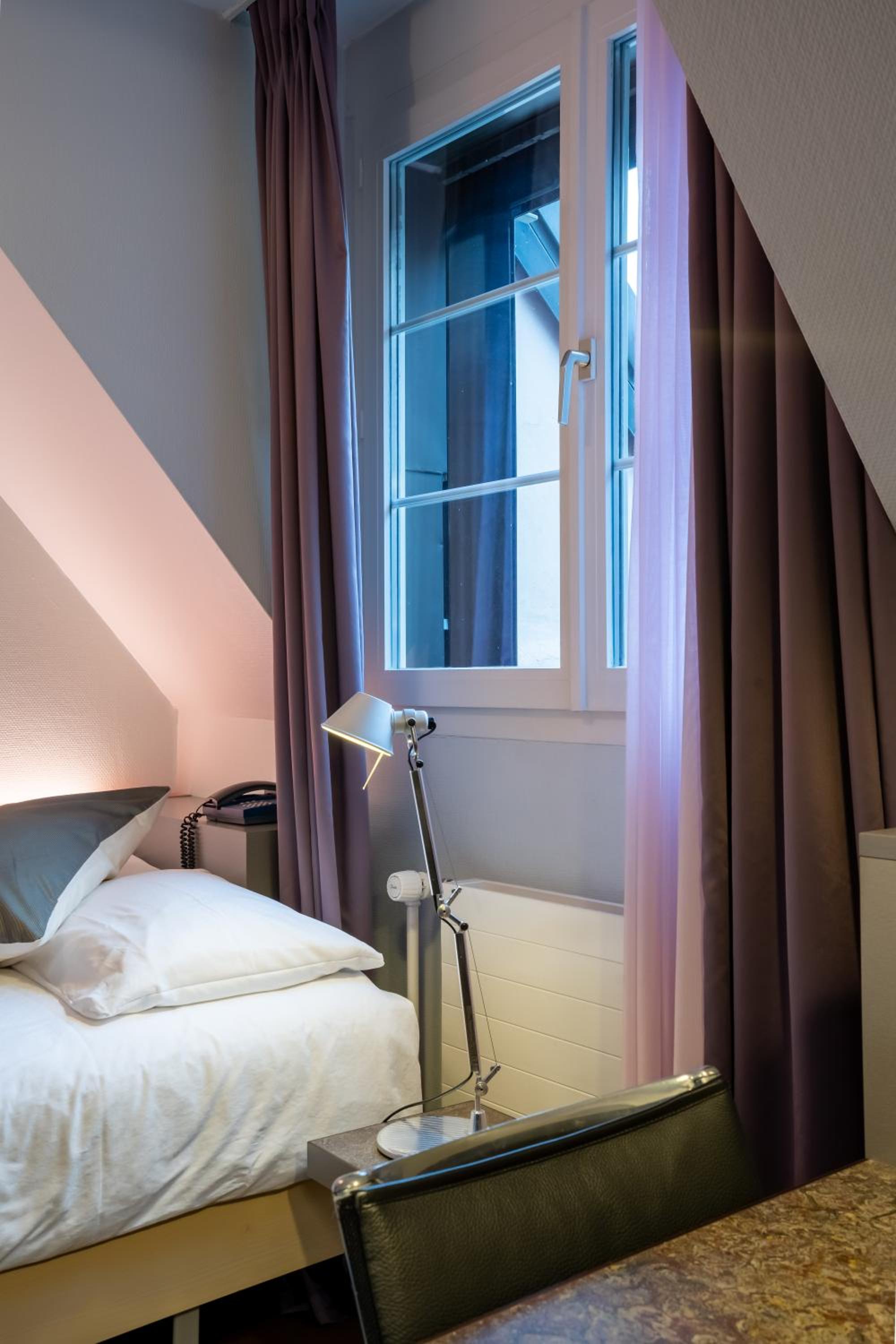 PARK  Single Room