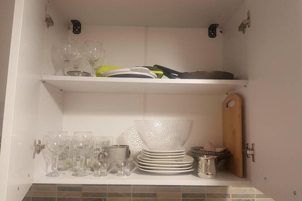 One-Bedroom Apartment - Photo 8