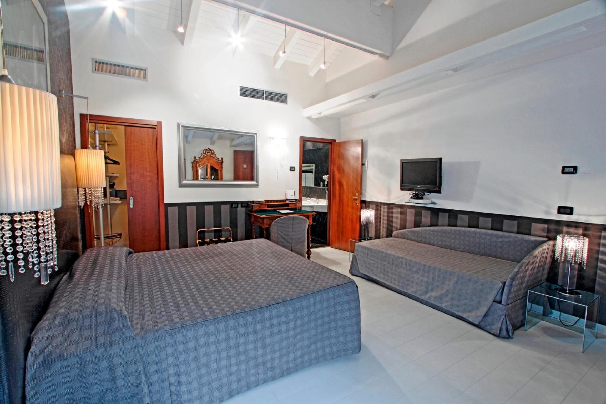 Junior Suite - Photo 2