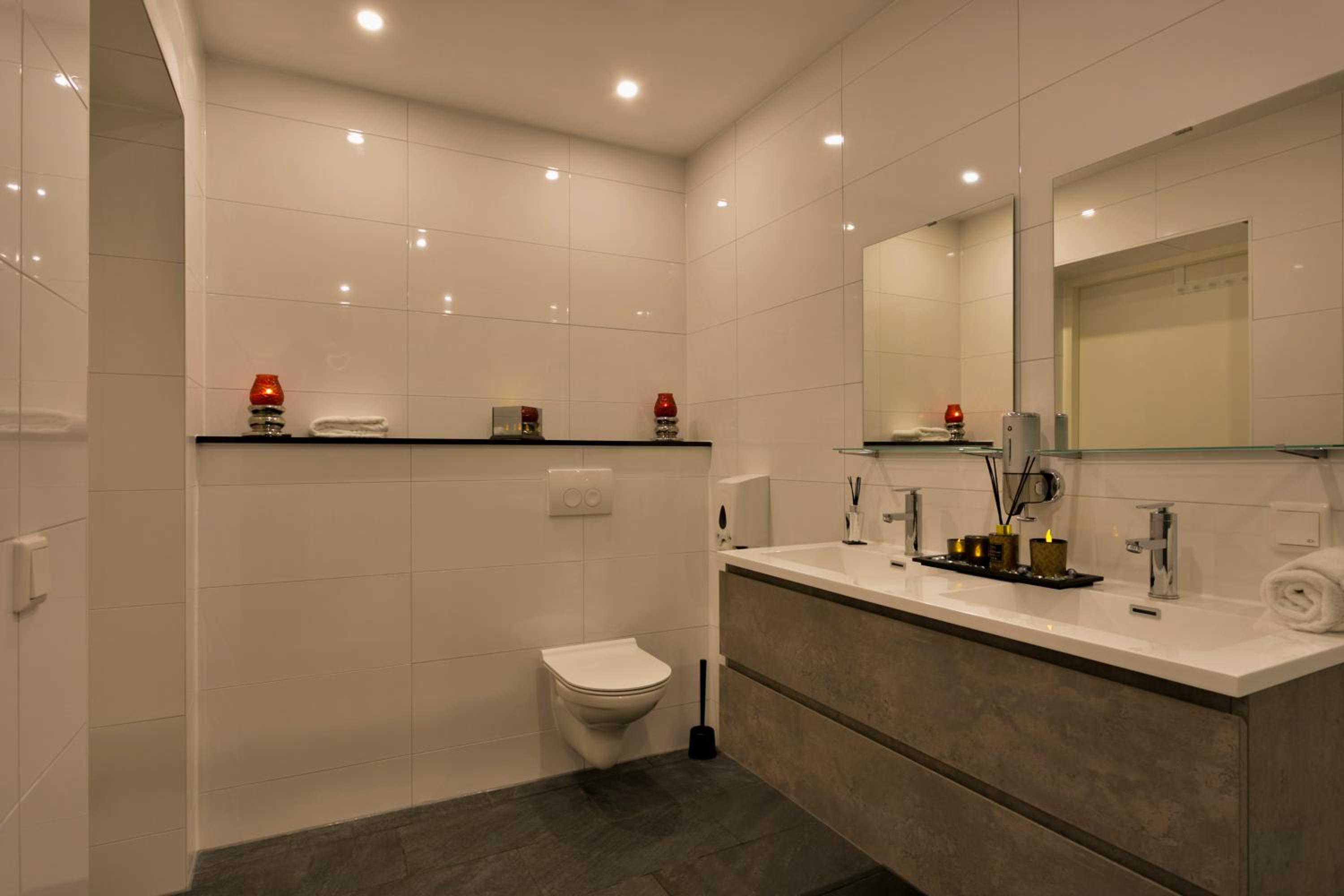 Suite with Spa Bath