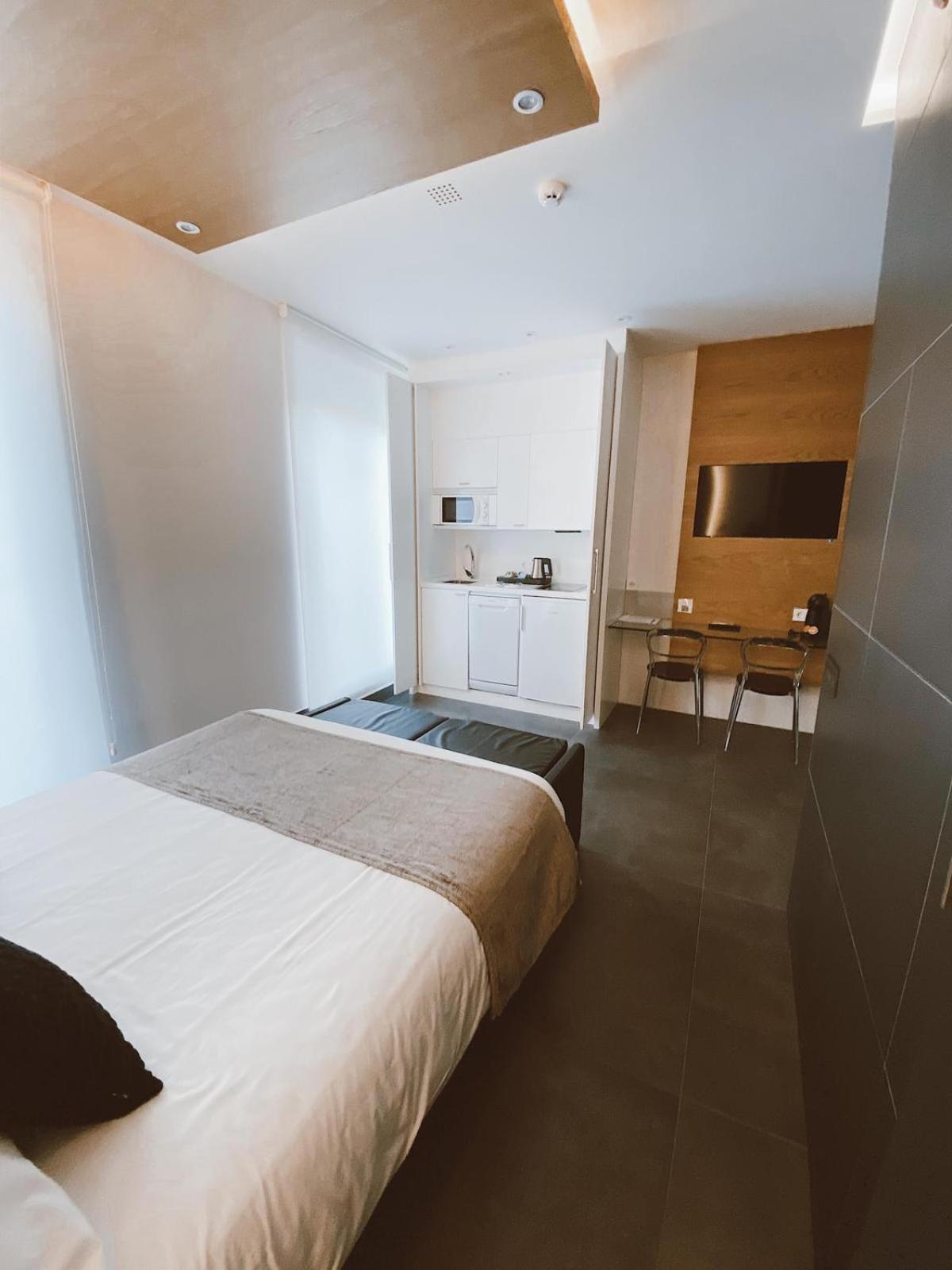 Suite with Garden View - Photo 16