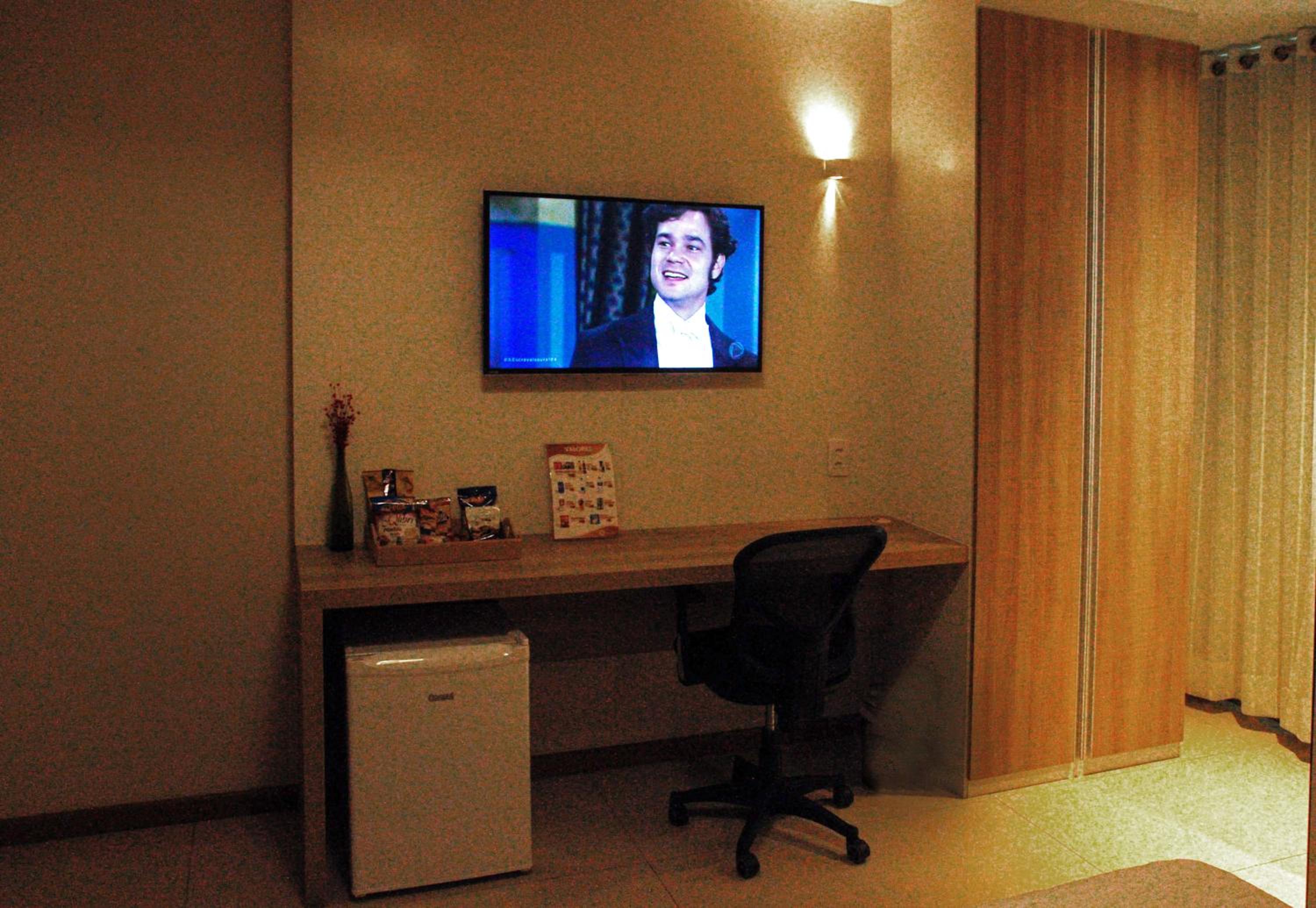 Family Room photo 1