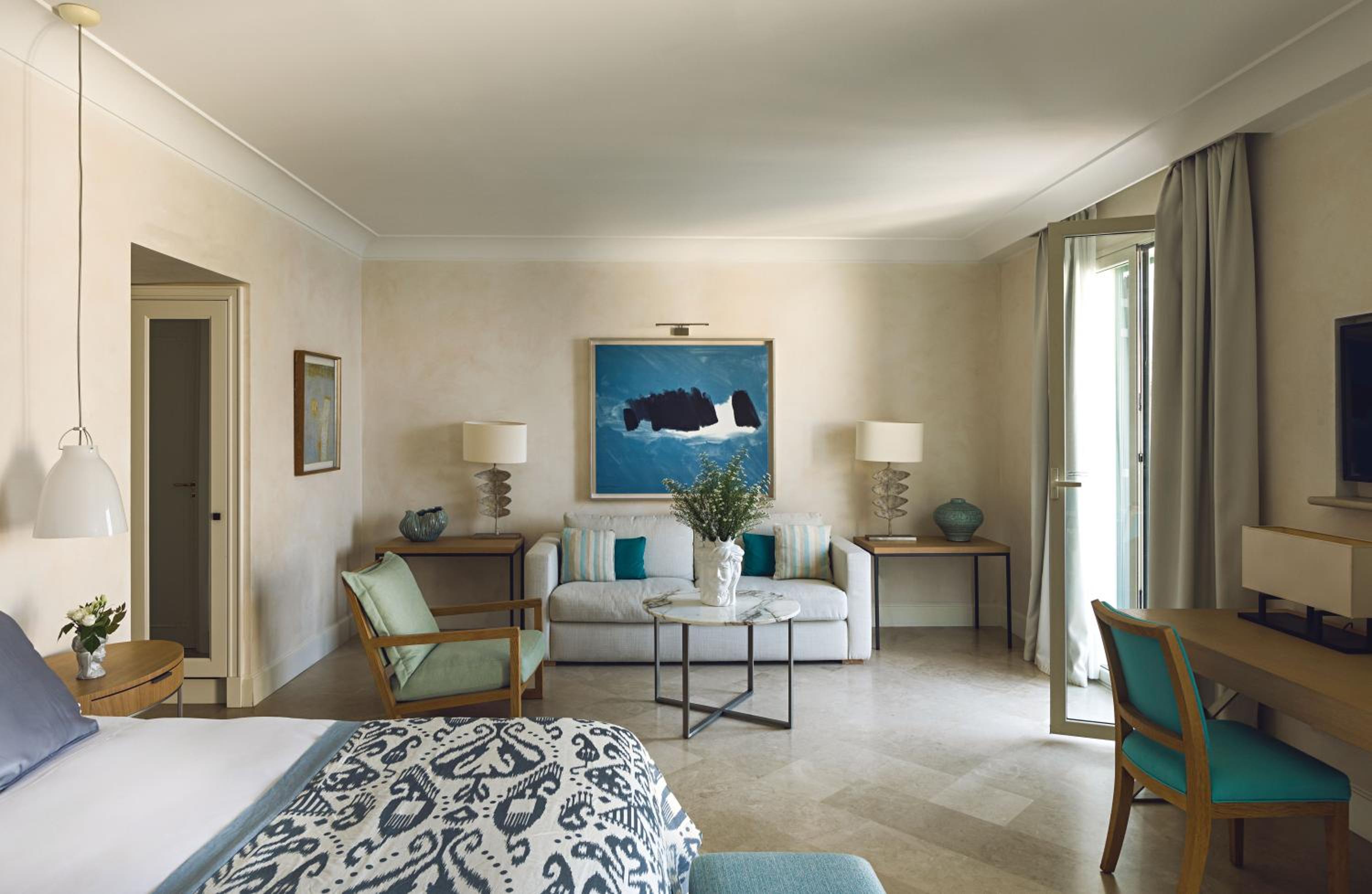 Premium Junior Suite with Sea View and Balcony - Photo 1