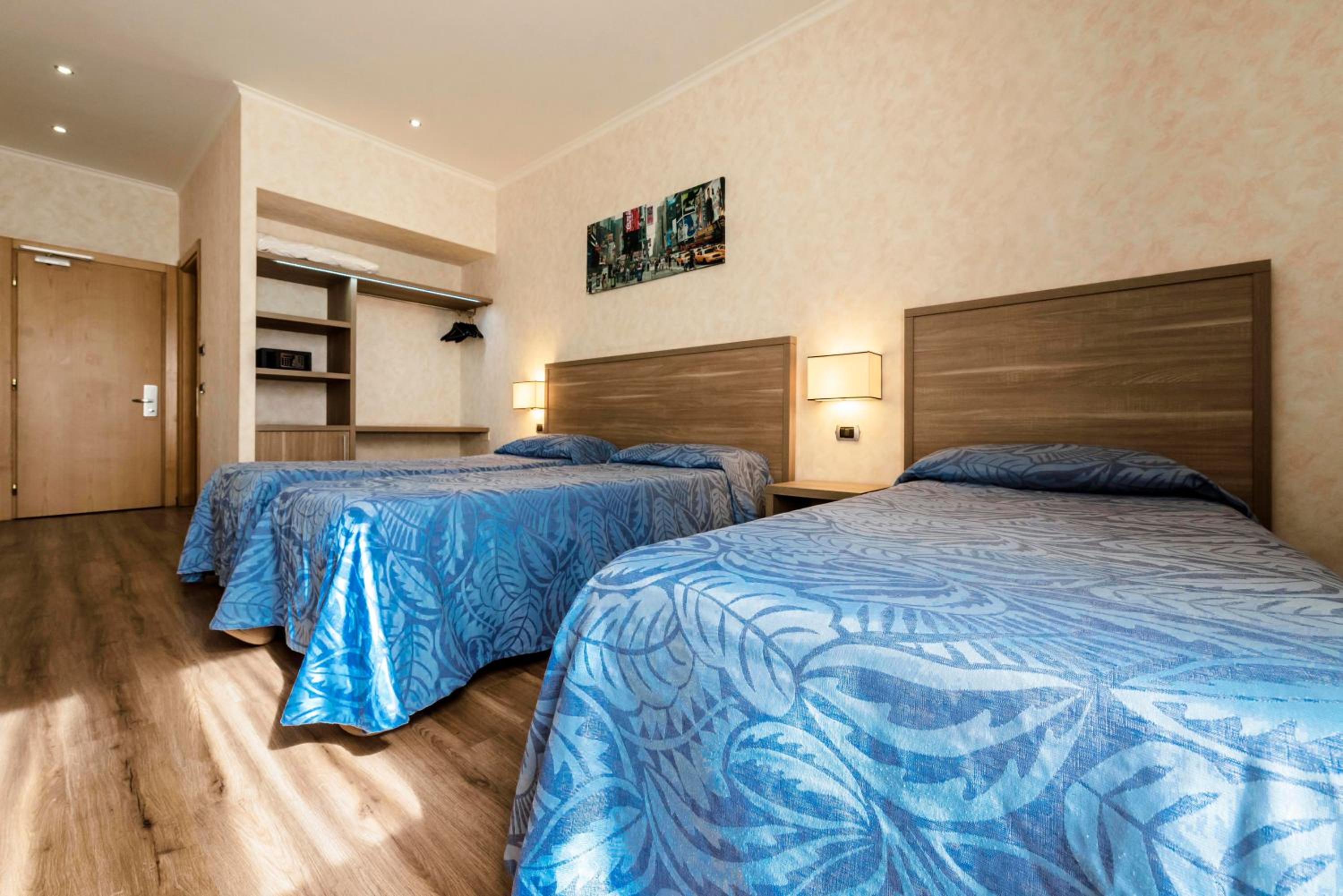 Triple Room - Photo 1