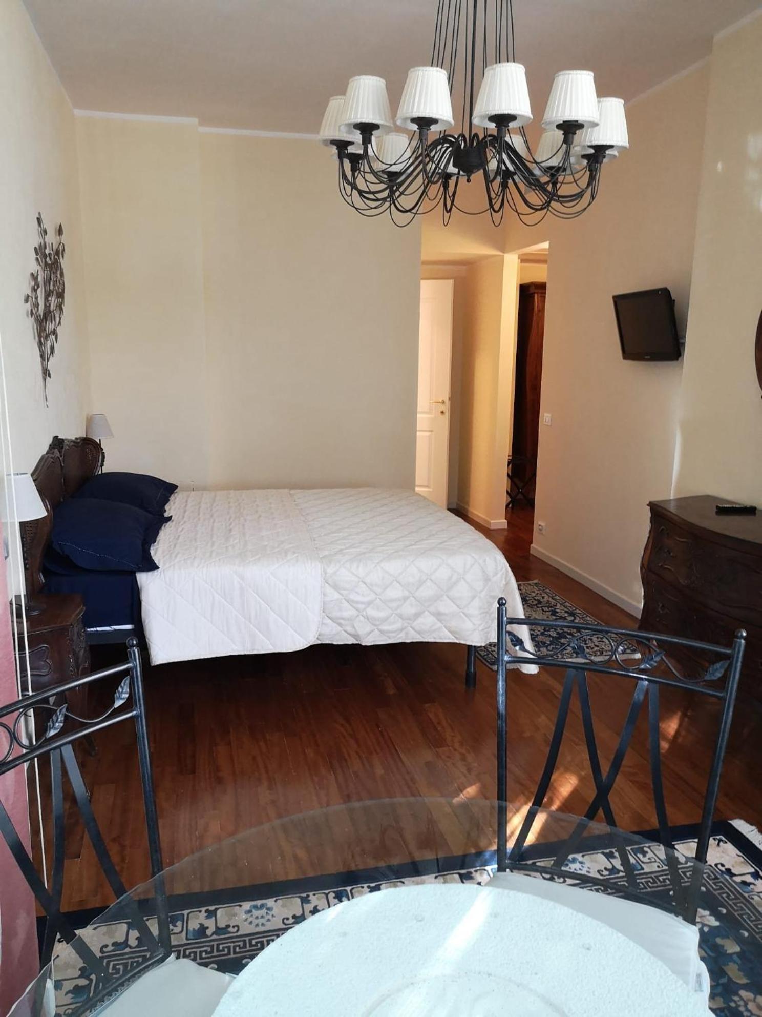Triple Room with Private Bathroom photo 3